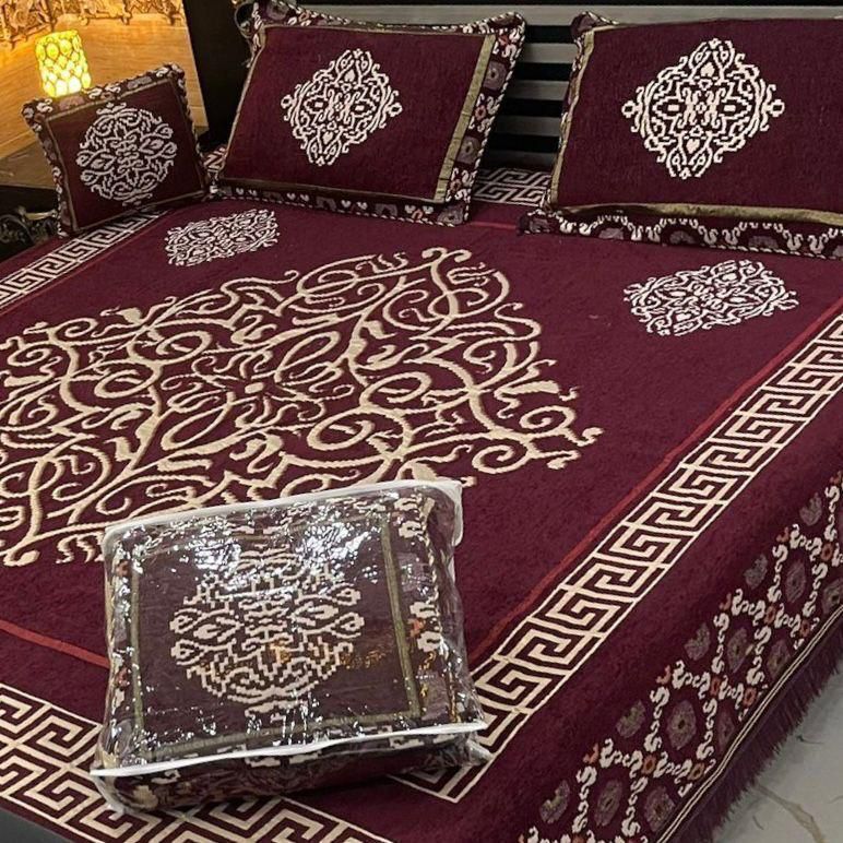 4 Piece versachi Style Velvet Jacaurd BedSheet Set