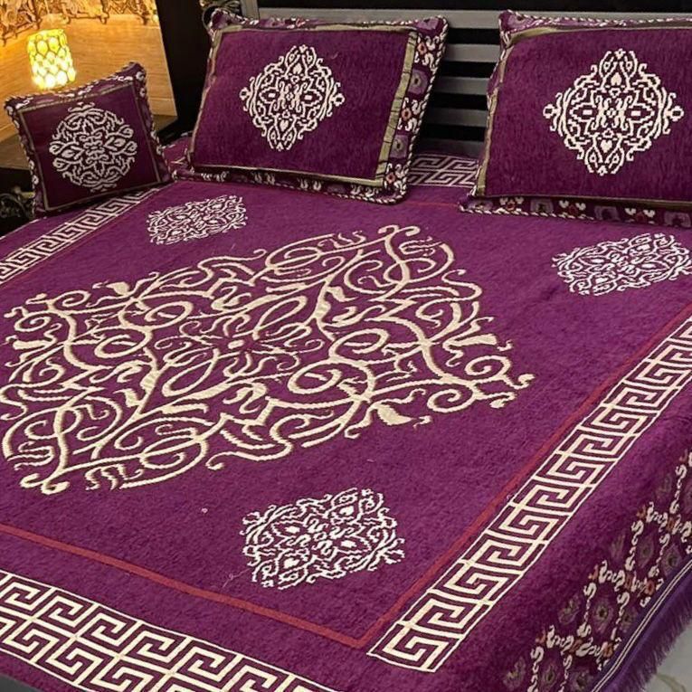 4 Piece versachi Style Velvet Jacaurd BedSheet Set
