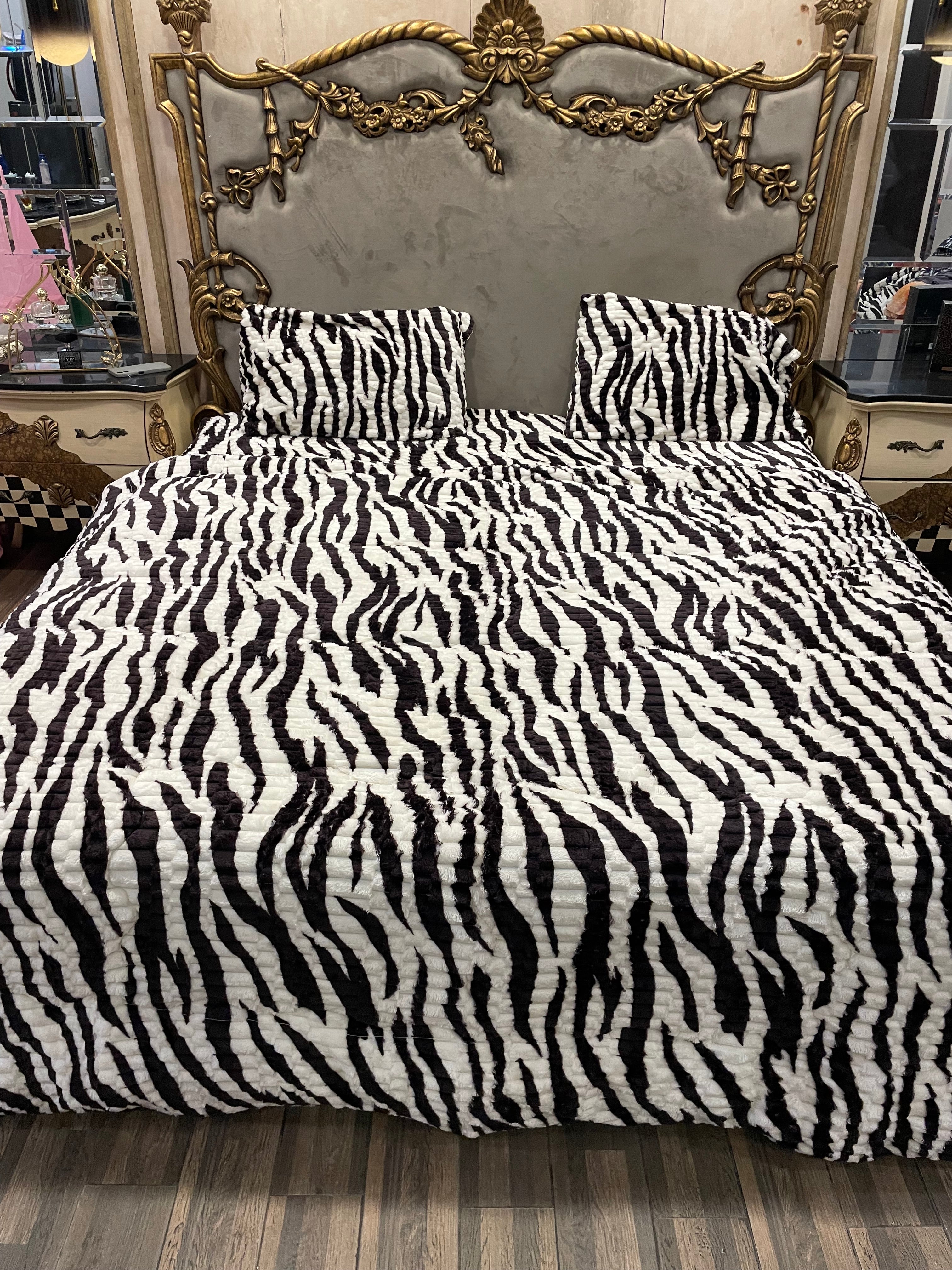 Zebra 4️⃣PC Razai set