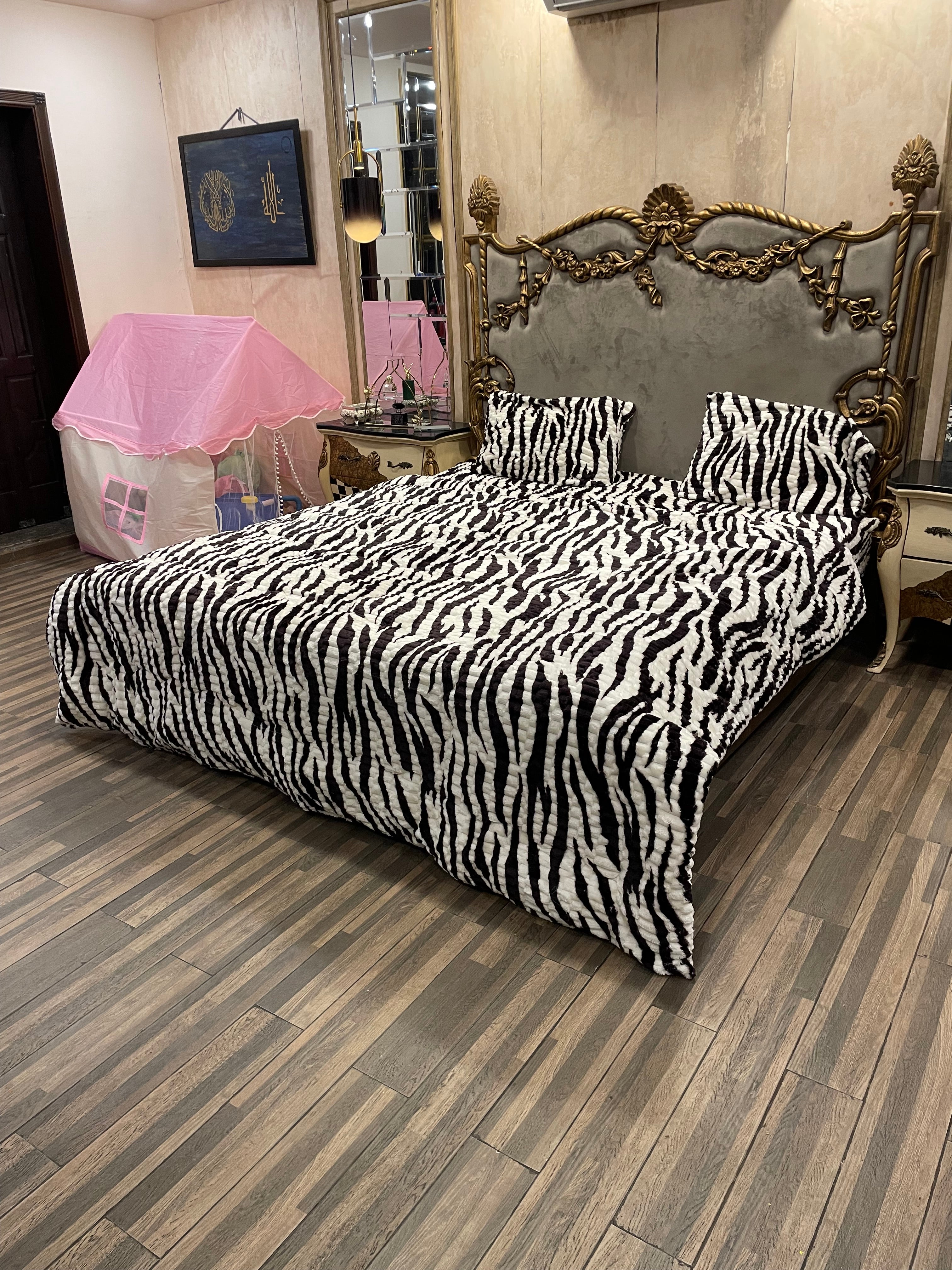 Zebra 4️⃣PC Razai set