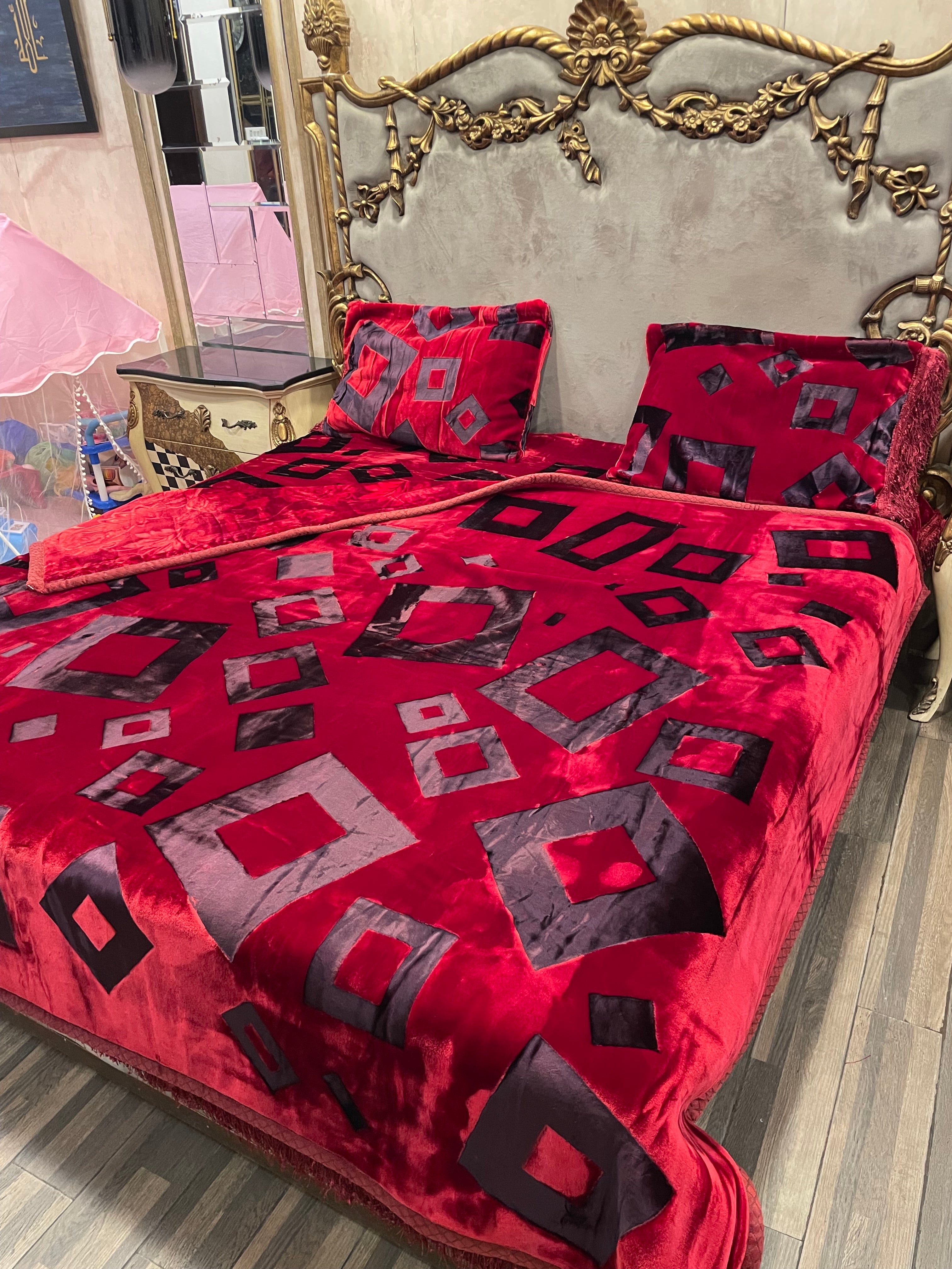 4️⃣ PC Nutella BLANKET/KAMBLE mehroon