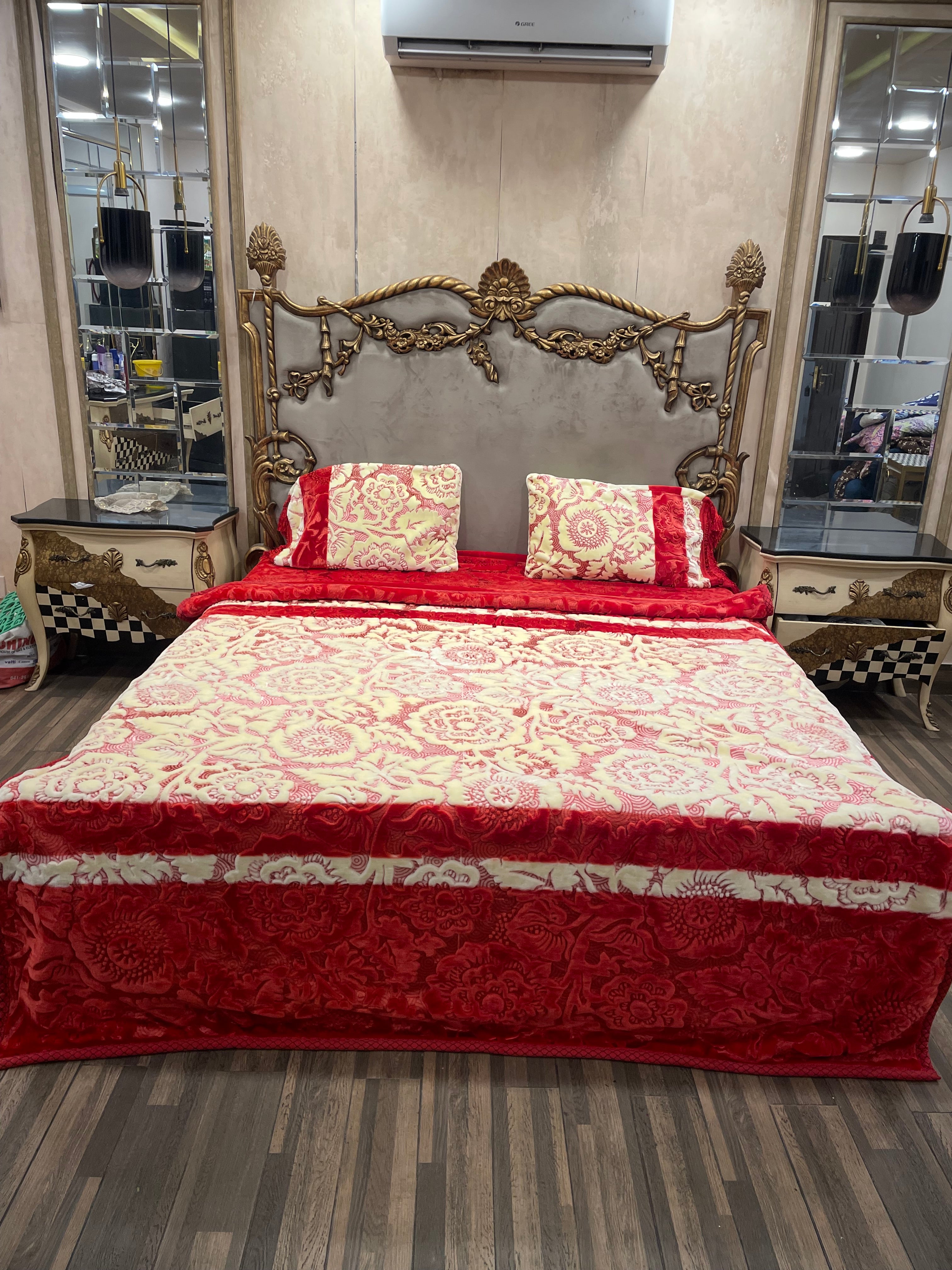 4️⃣ PC White Bear BLANKET/KAMBLE