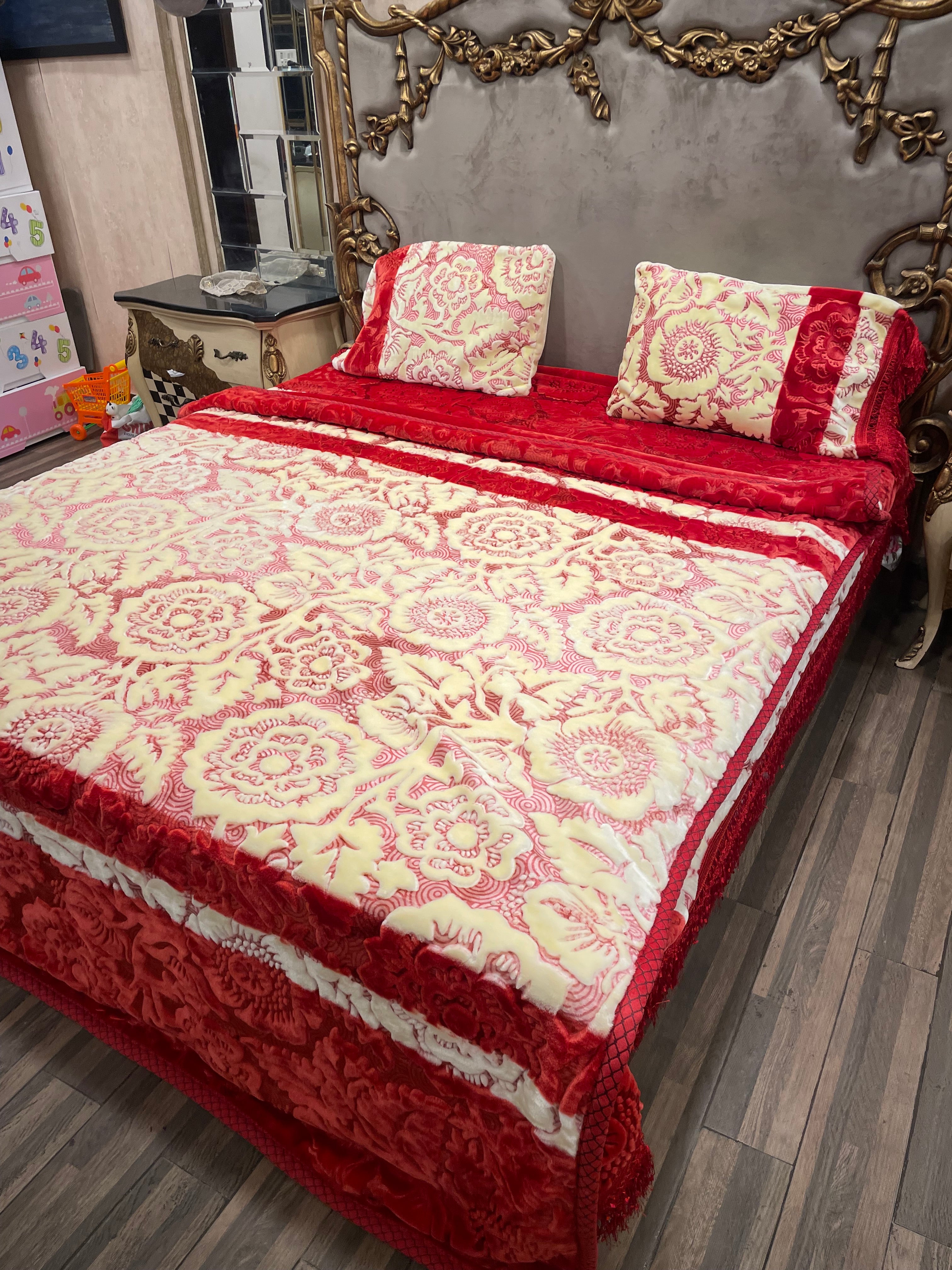 4️⃣ PC White Bear BLANKET/KAMBLE