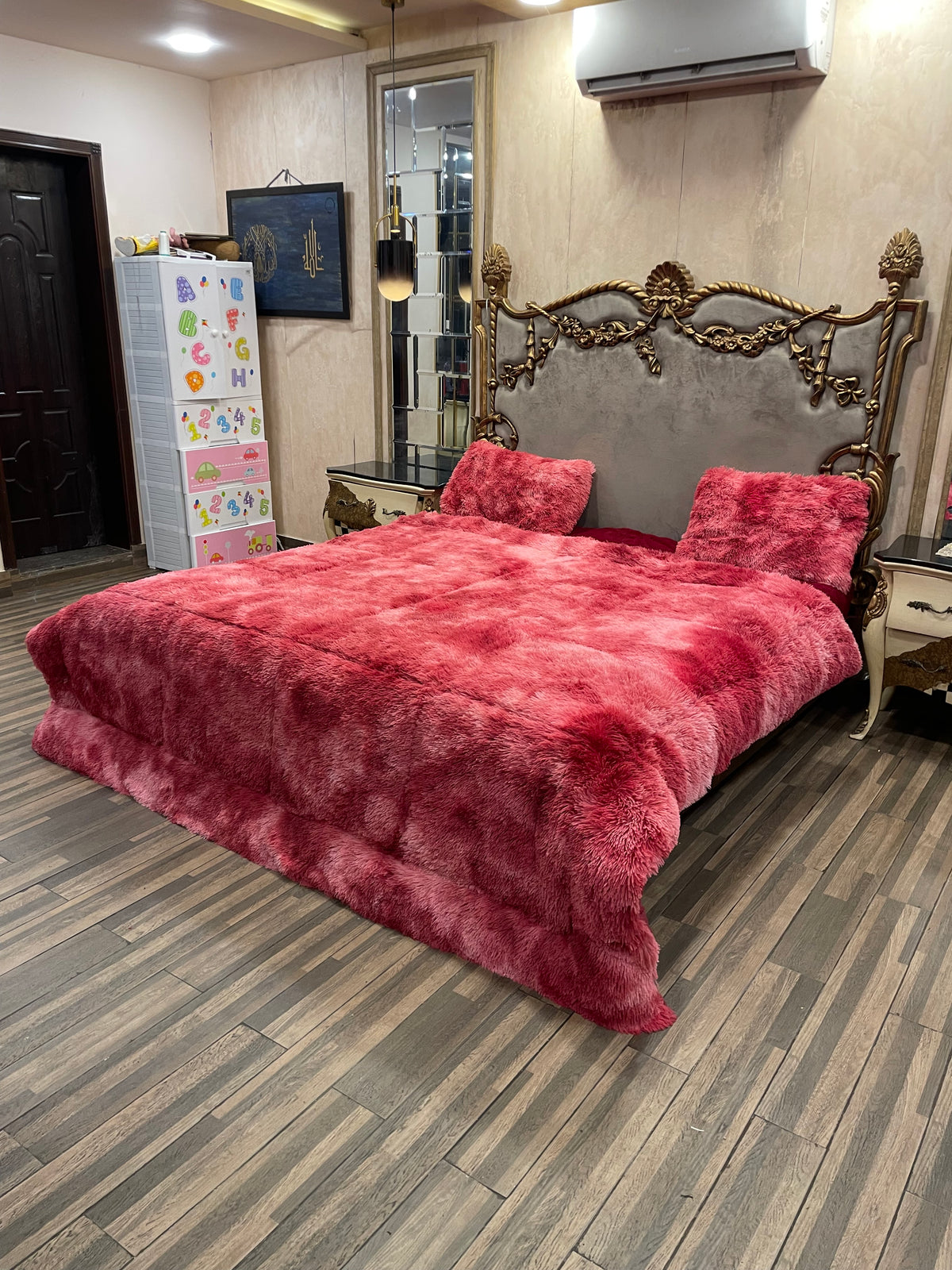 Red Razai Shaded Shaggy Red 4️⃣PC Razai set