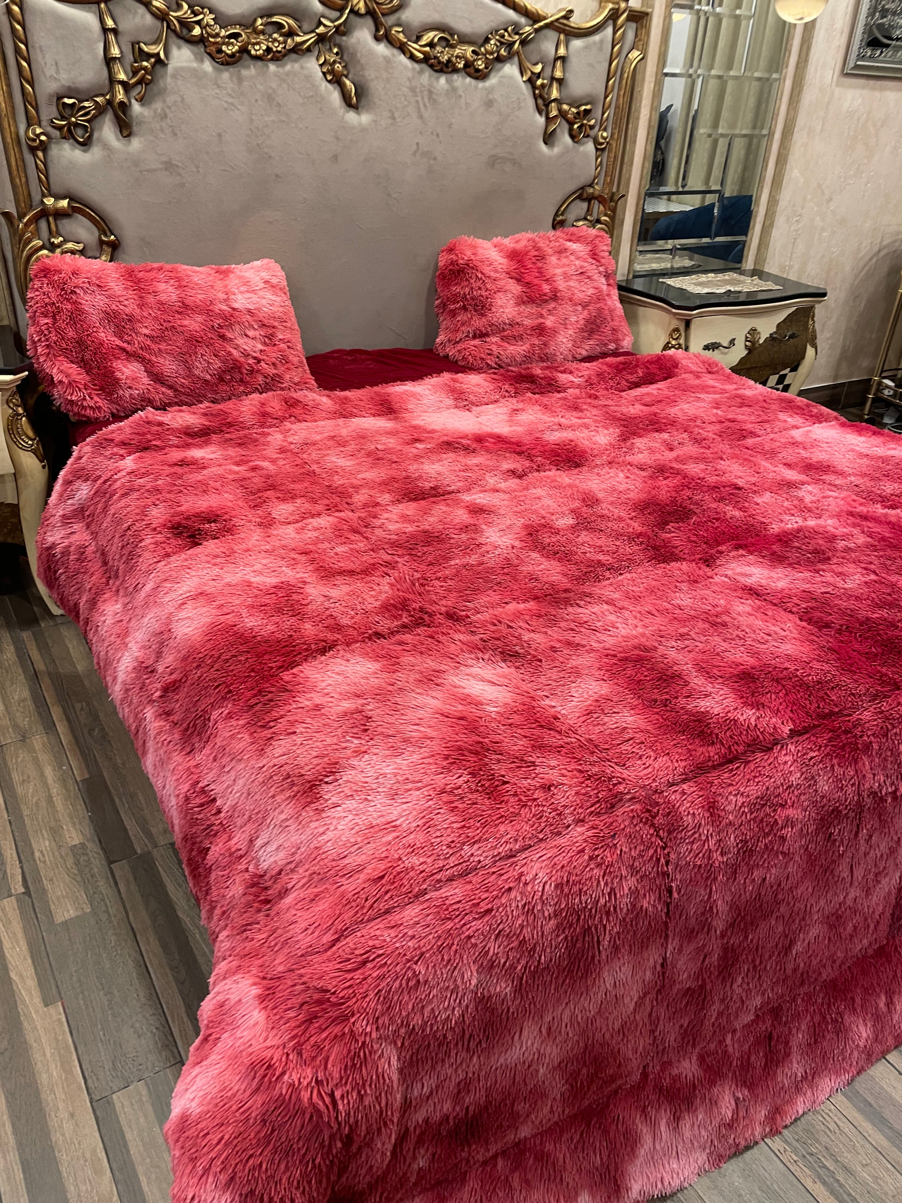 Shaded Shaggy Red 4️⃣PC Razai set