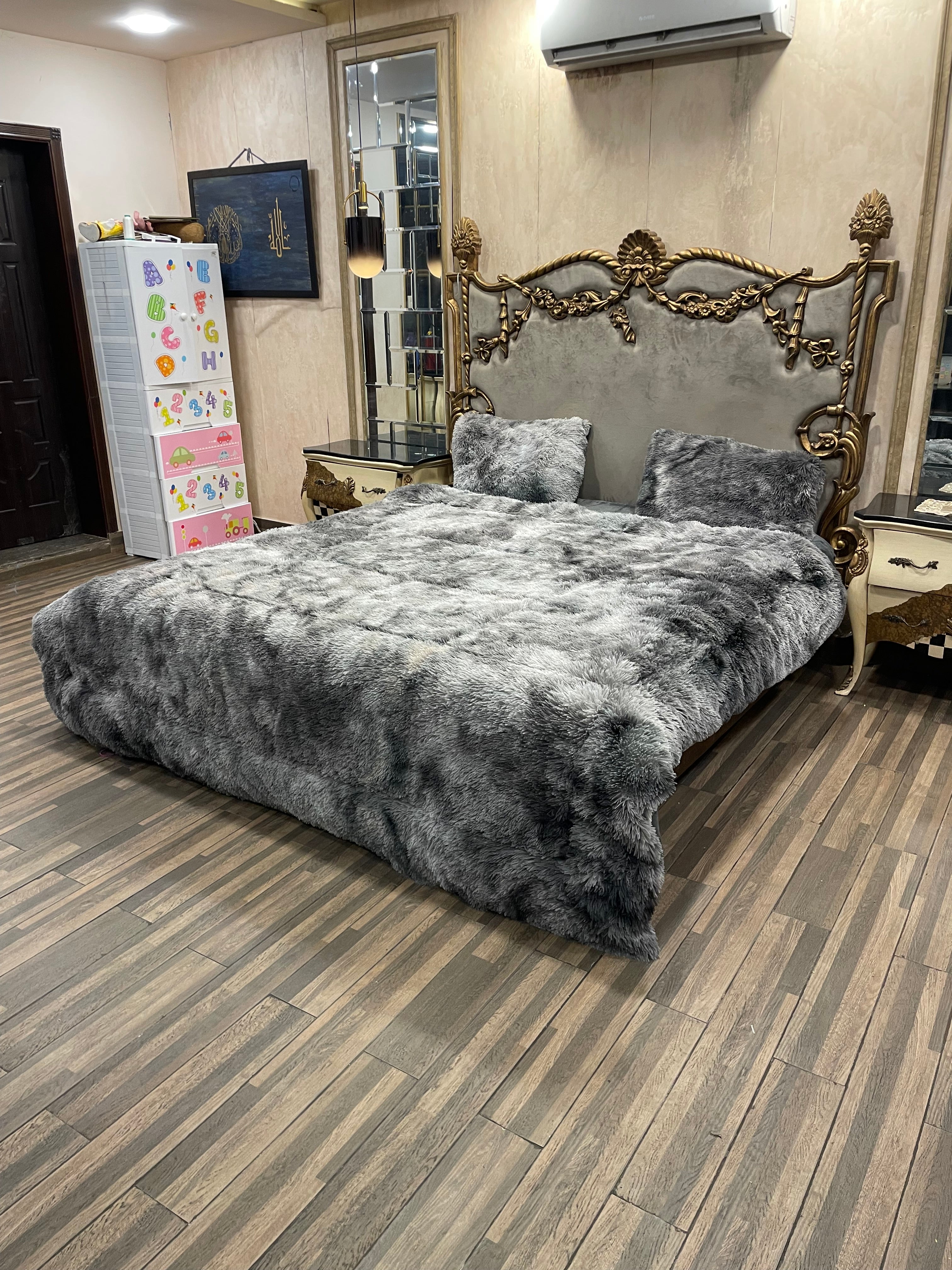 Shaded Shaggy Gray 4️⃣PC Razai set