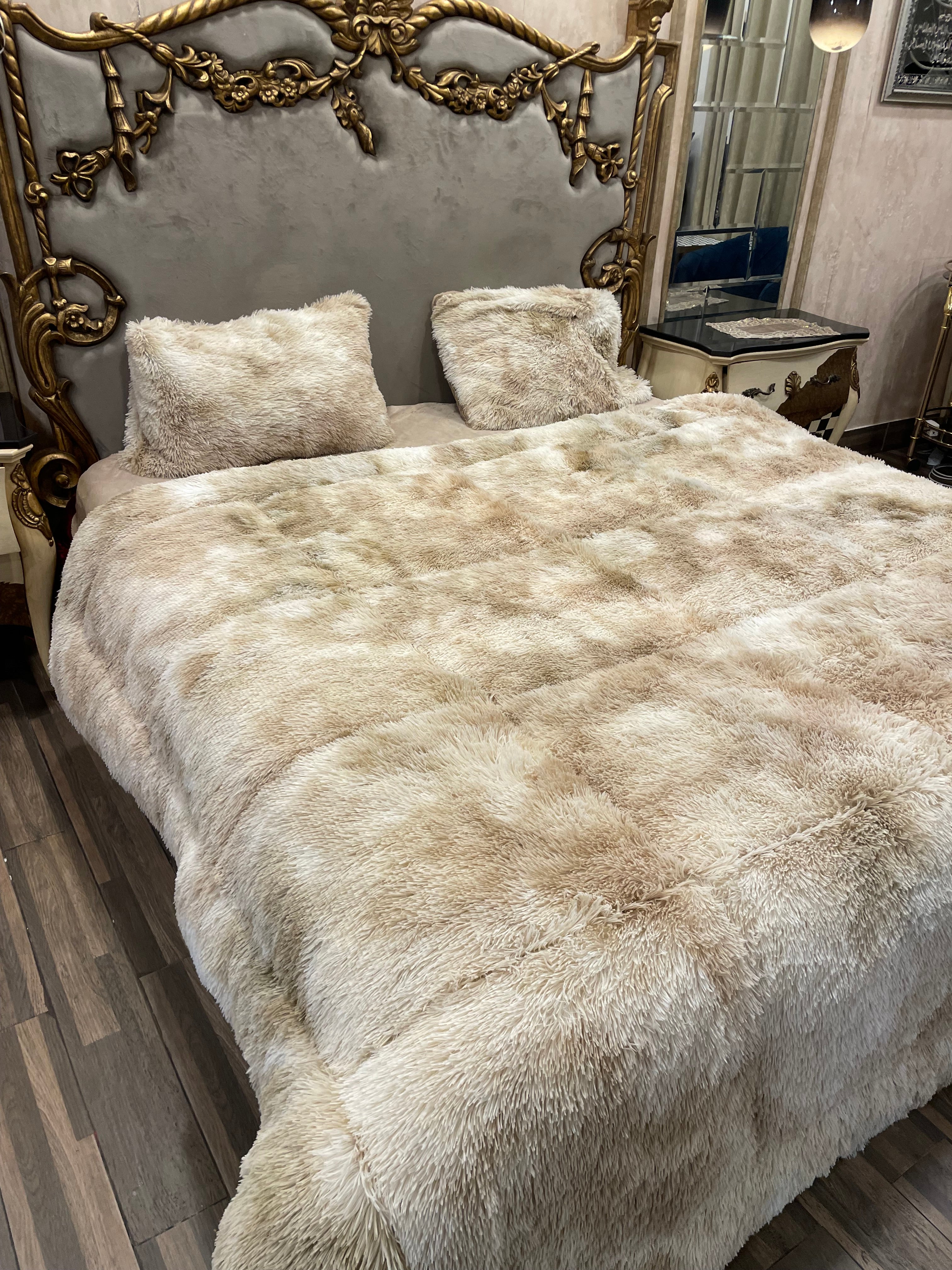 Shaded Shaggy OffWhite4️⃣PC Razai set