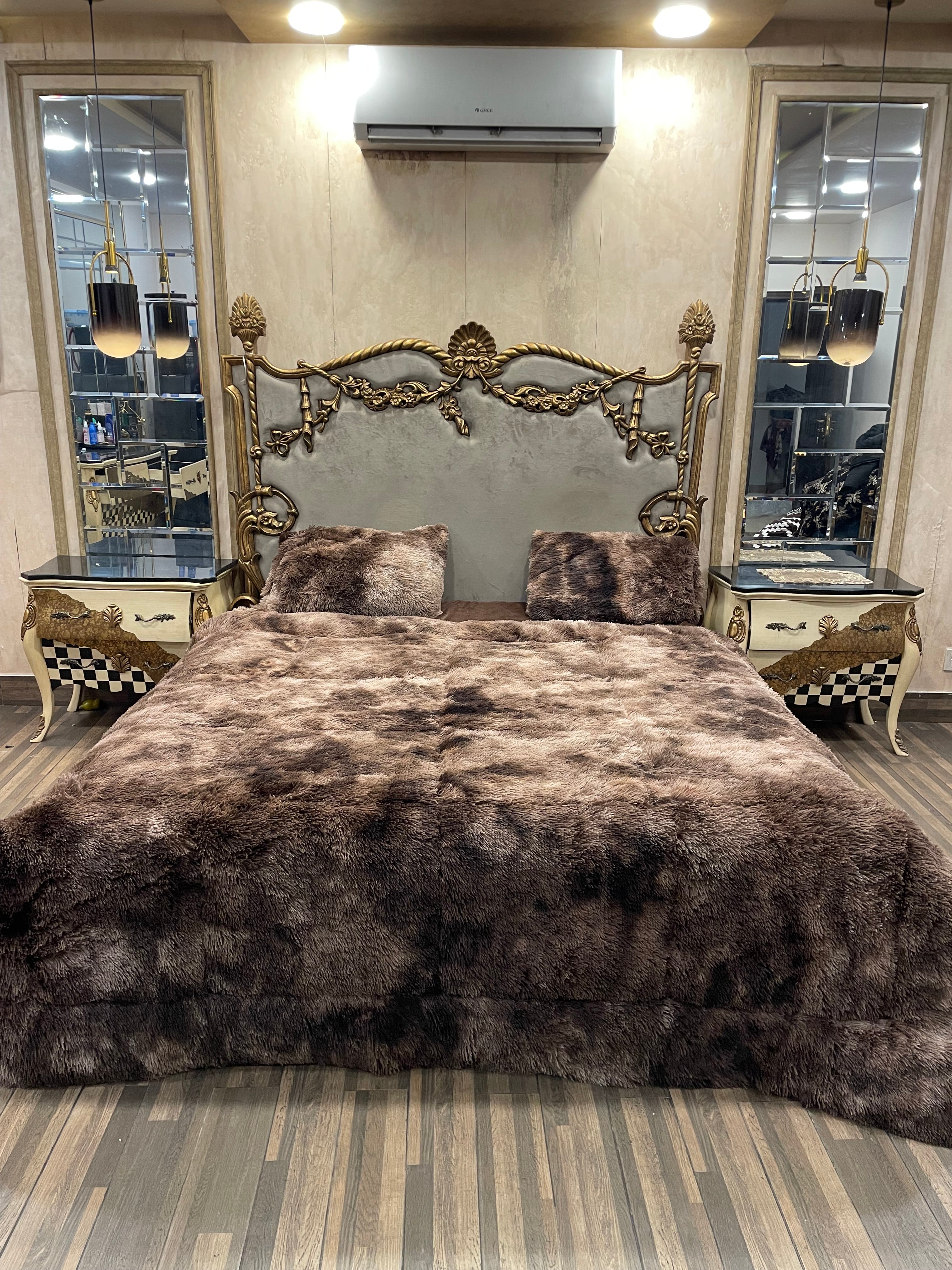 Shaded Shaggy Brown4️⃣PC Razai set