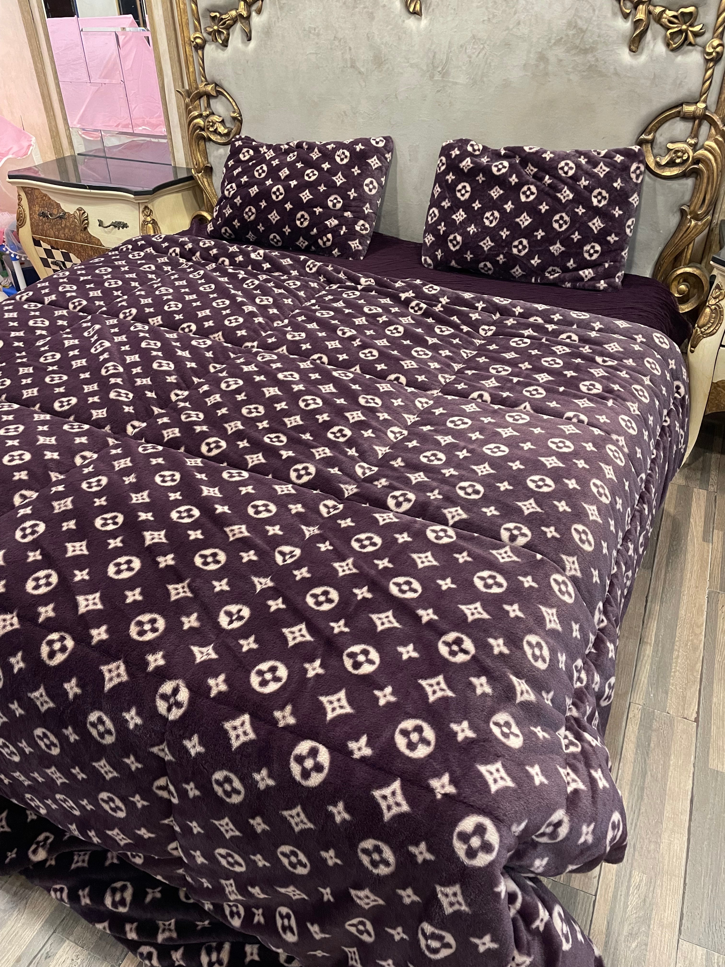 louis vuitton 4️⃣PC Razai set