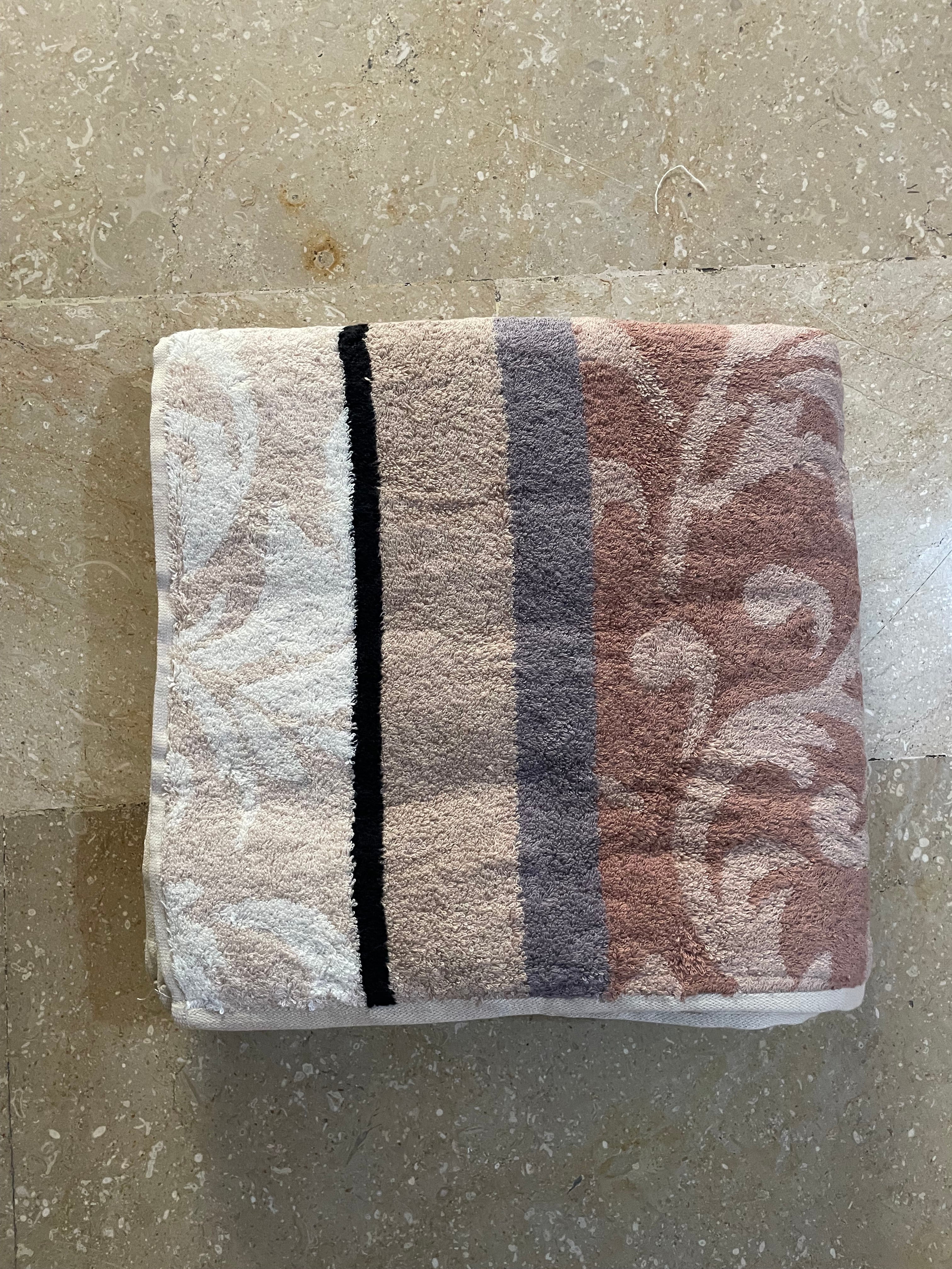 Nishat Export Quality Towel (Pack of 2)