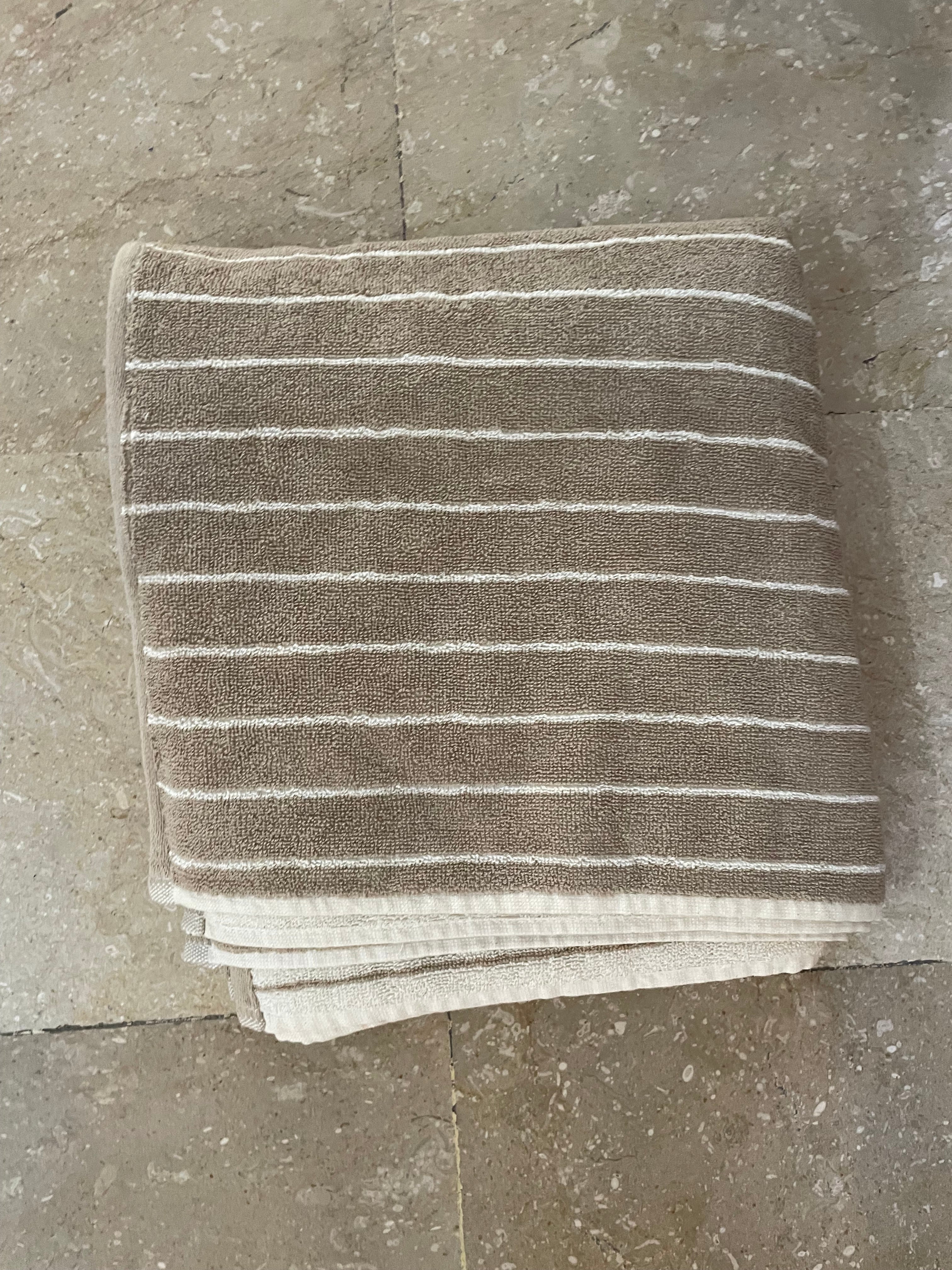 Nishat Export Quality Towel (Pack of 2)