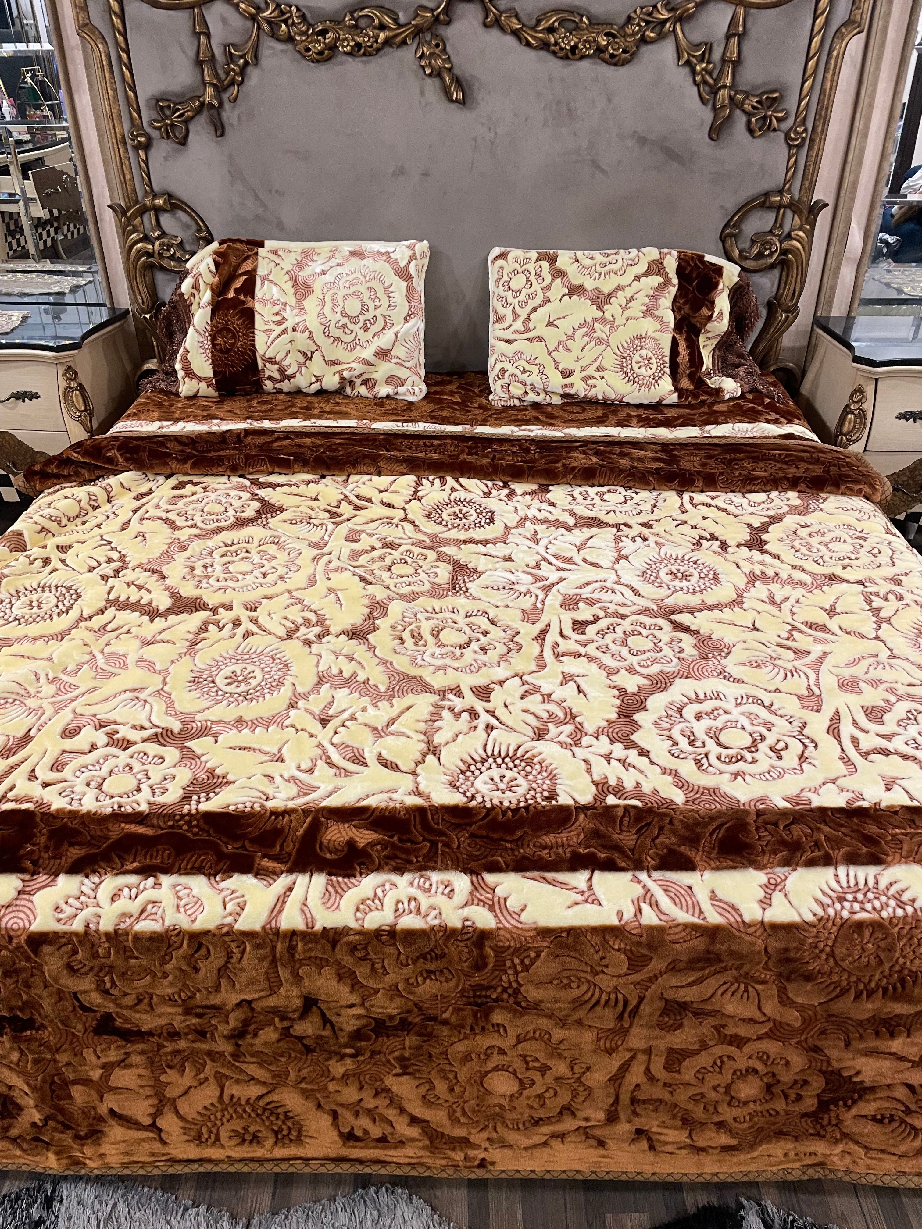 4️⃣ PC White Bear BLANKET/KAMBLE