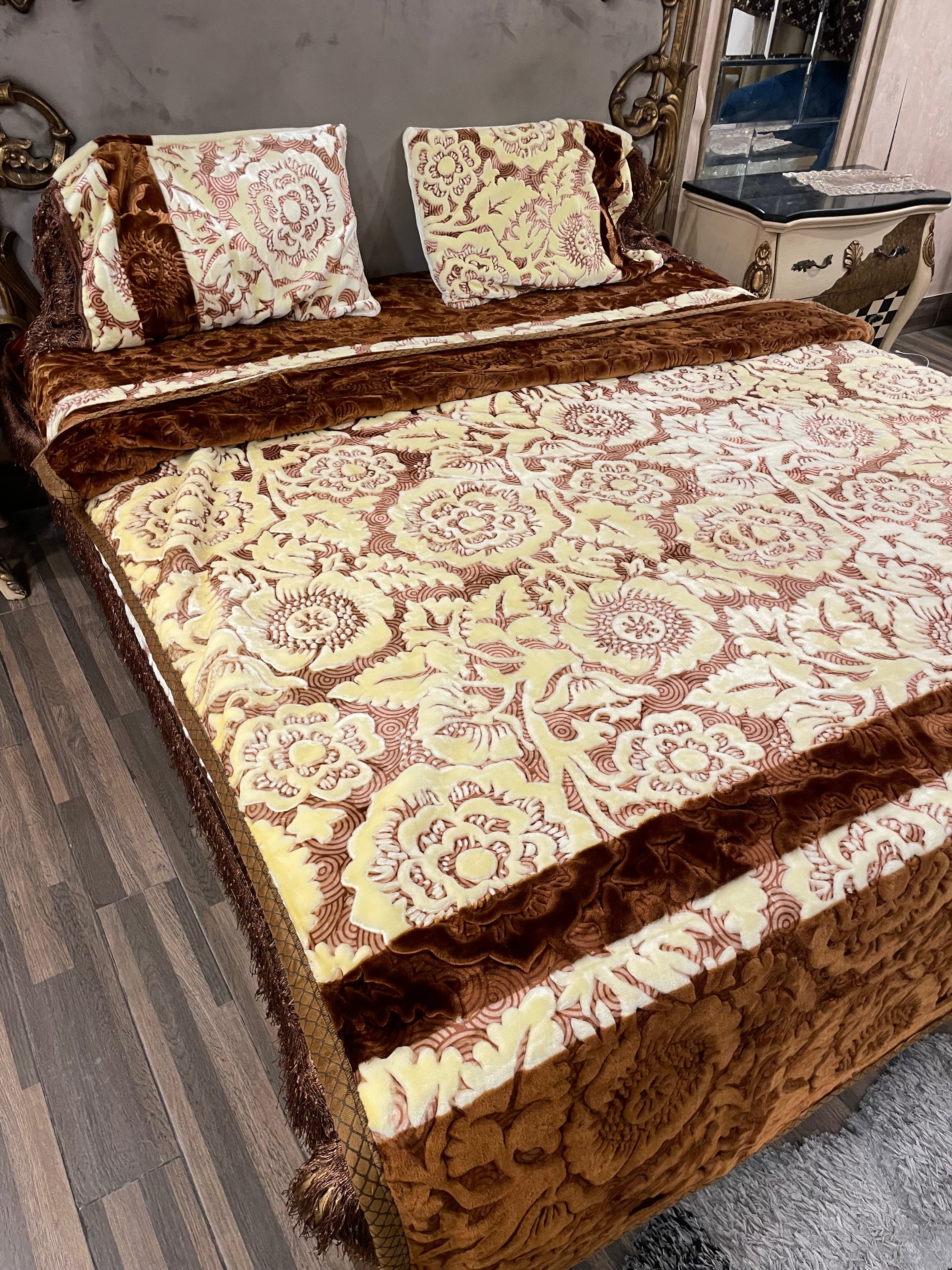 4️⃣ PC White Bear BLANKET/KAMBLE