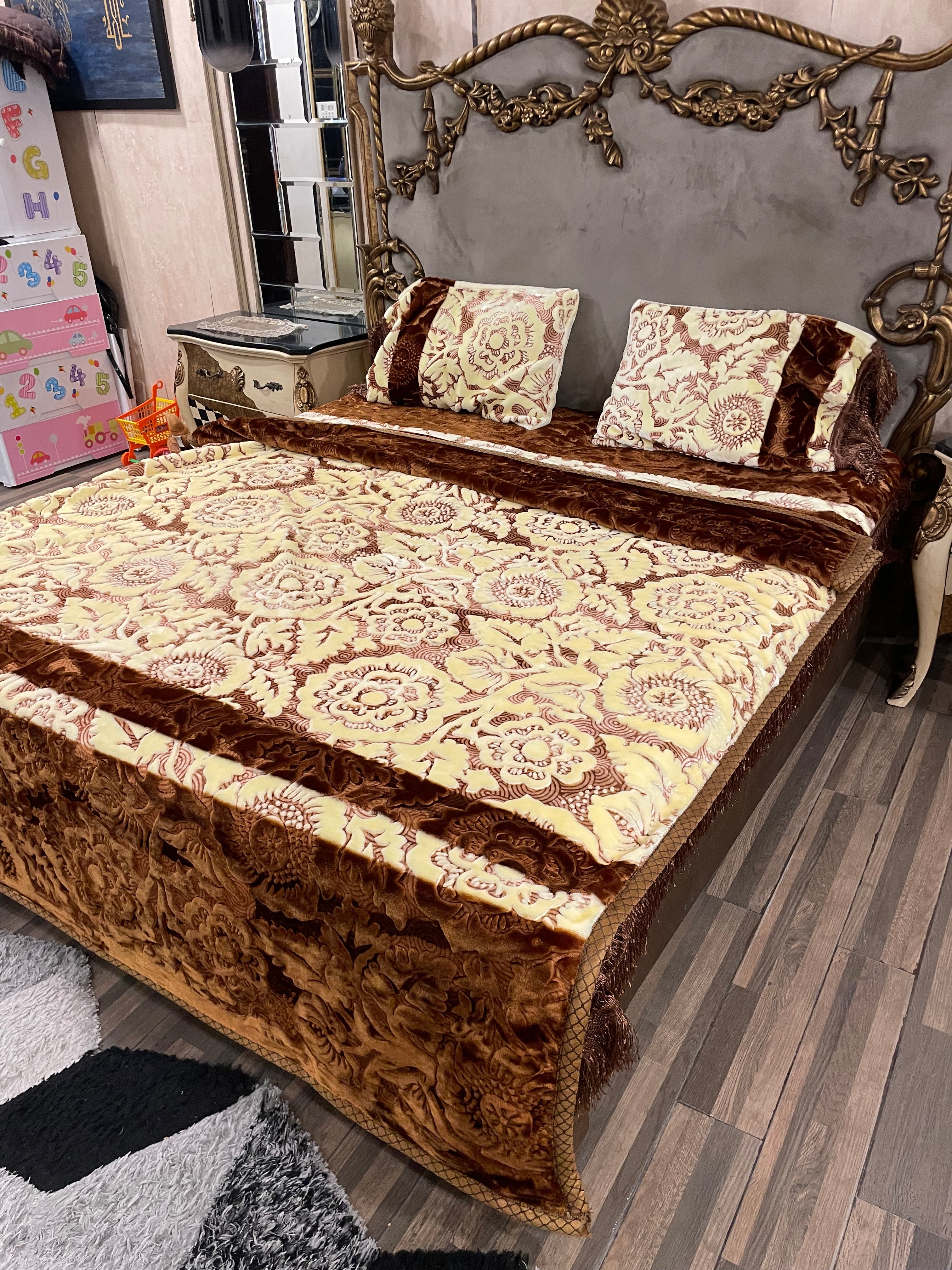 4️⃣ PC White Bear BLANKET/KAMBLE