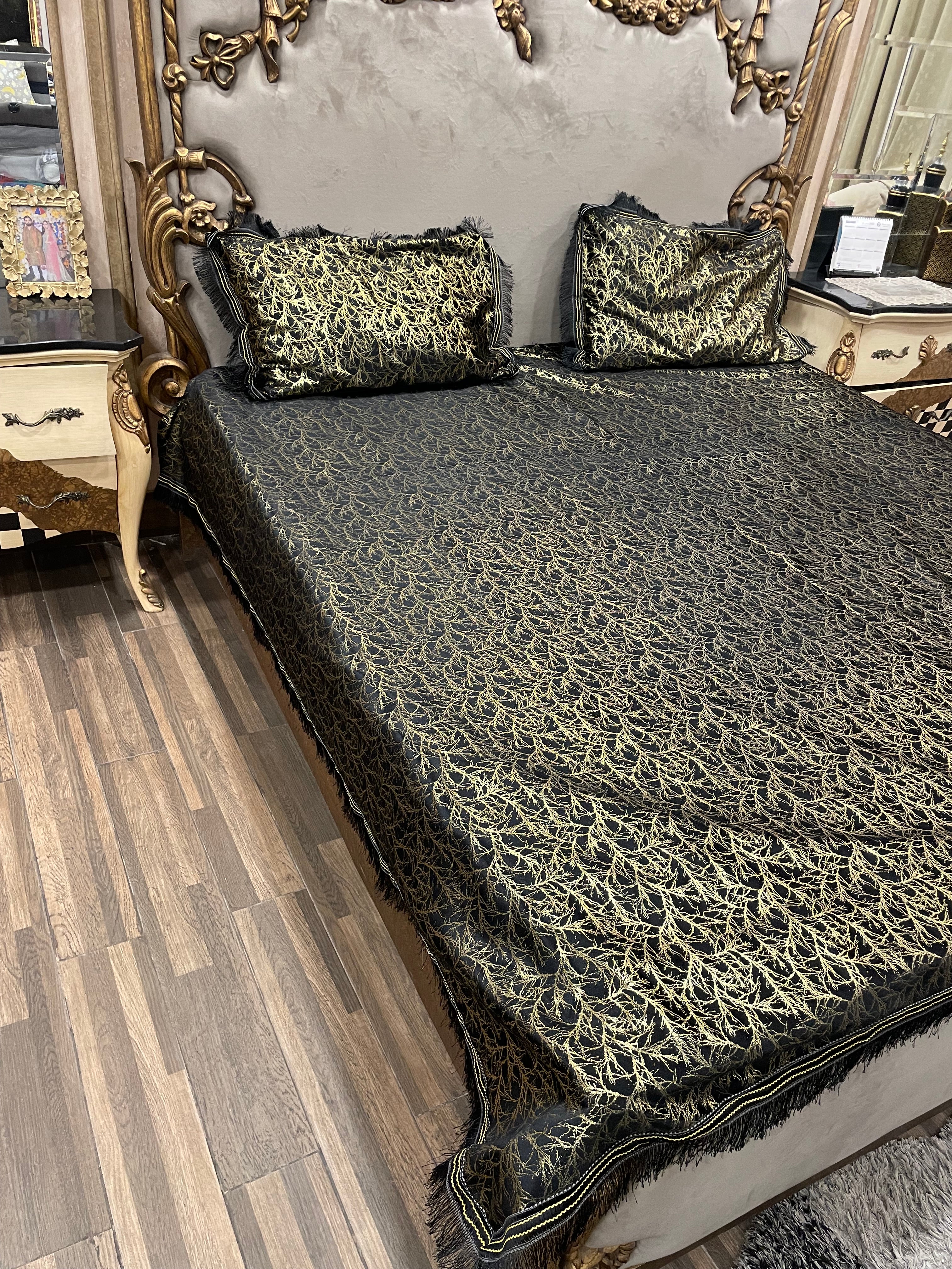 3️⃣PC  texture velvet BEDSHEET