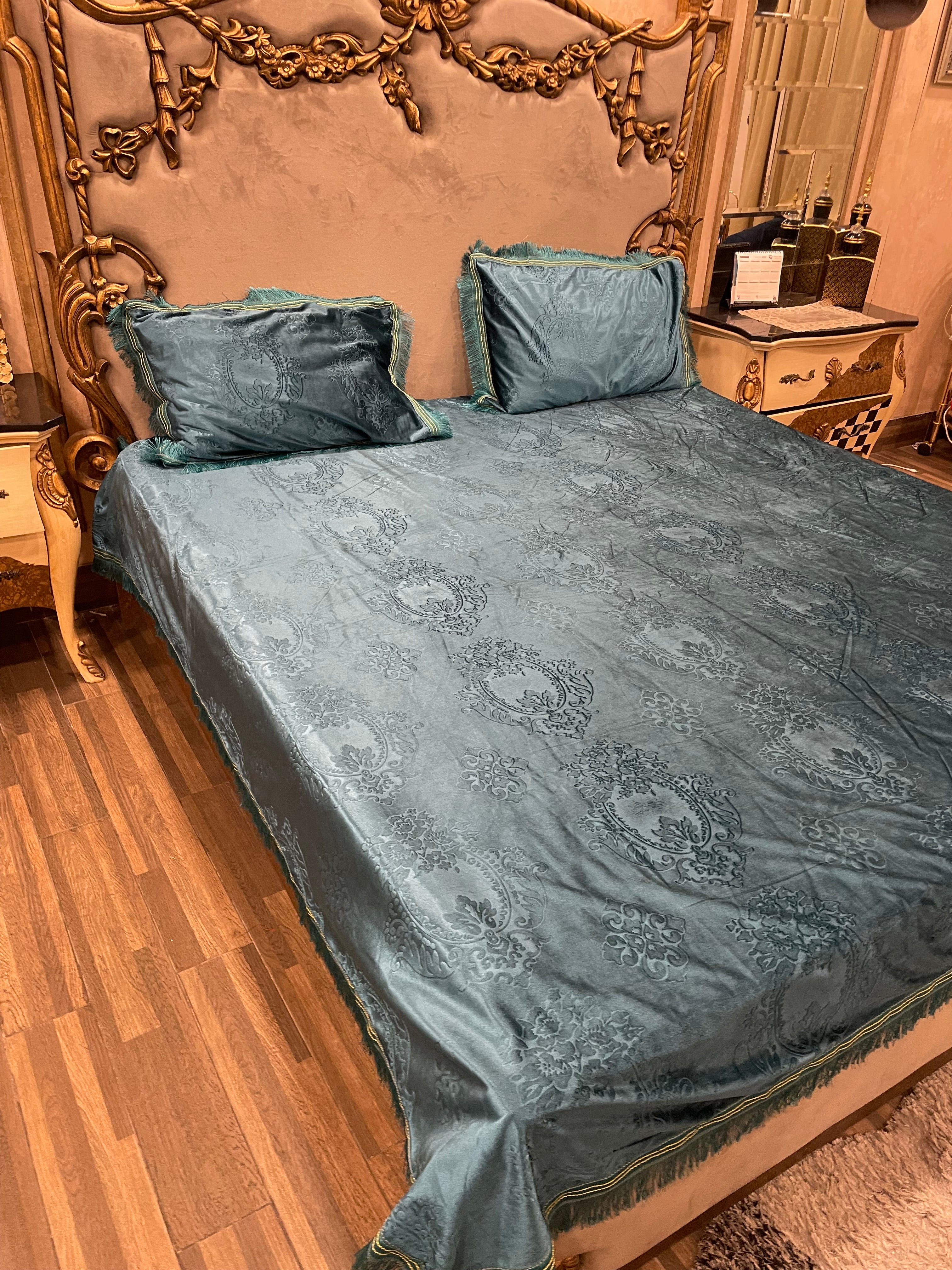 3️⃣PC velvet emboss self BEDSHEET