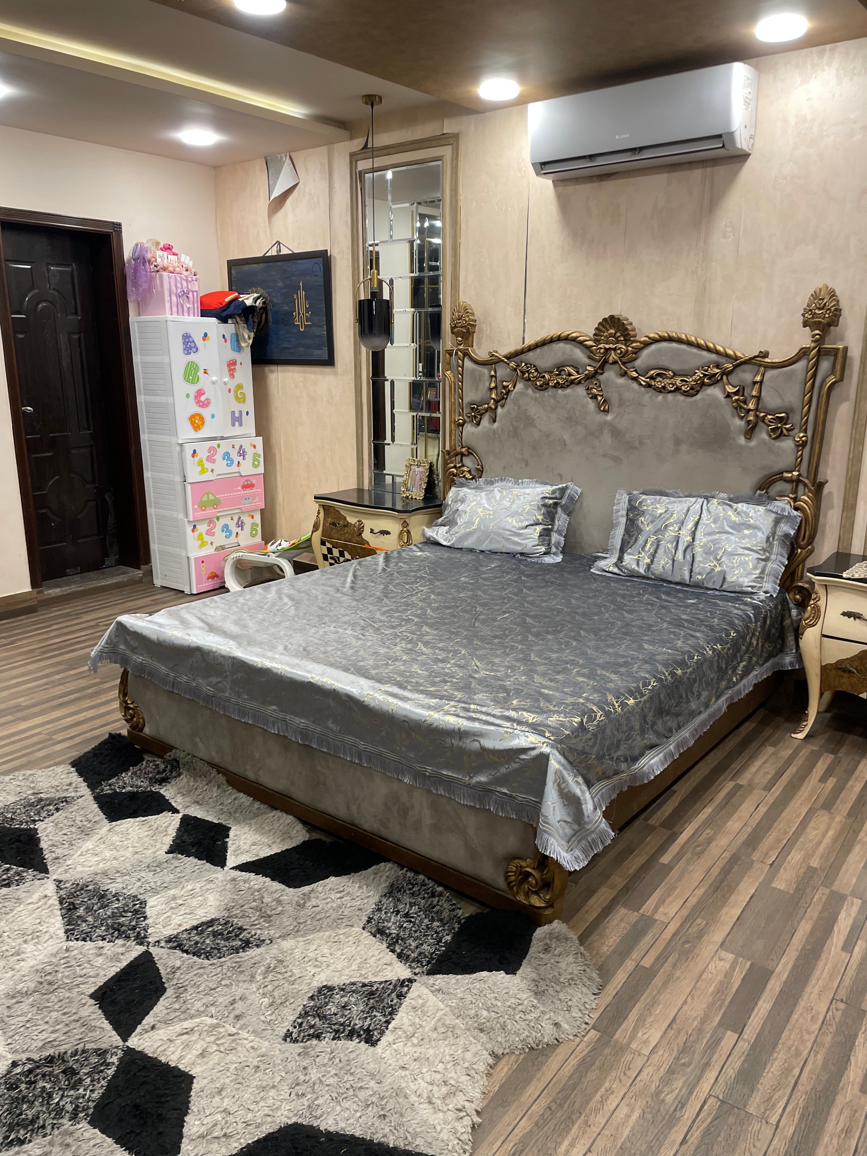 3️⃣PC  texture velvet BEDSHEET