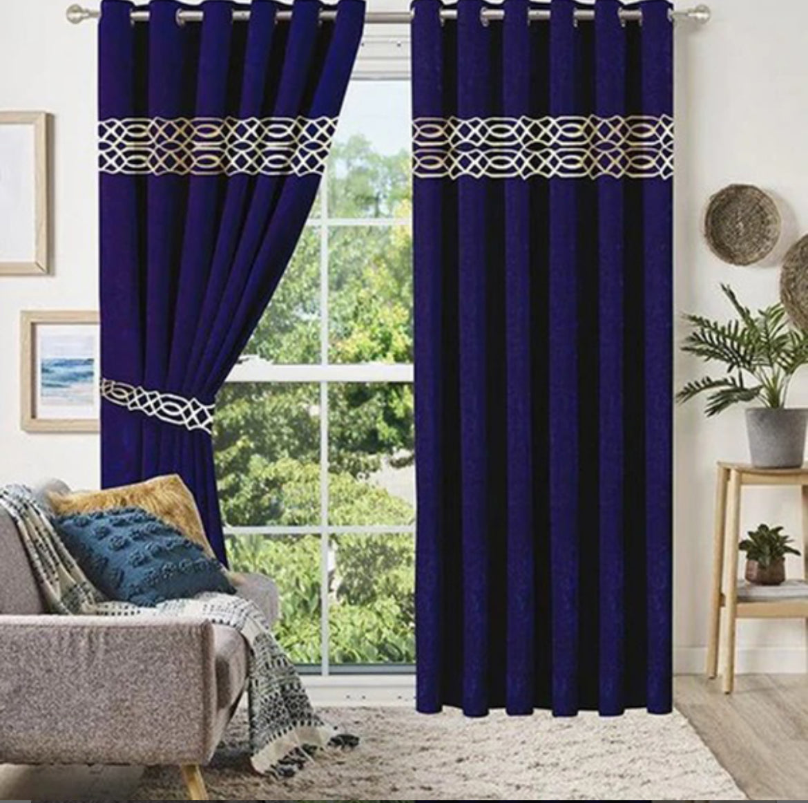 Luxury Velvet Curtains Front Border