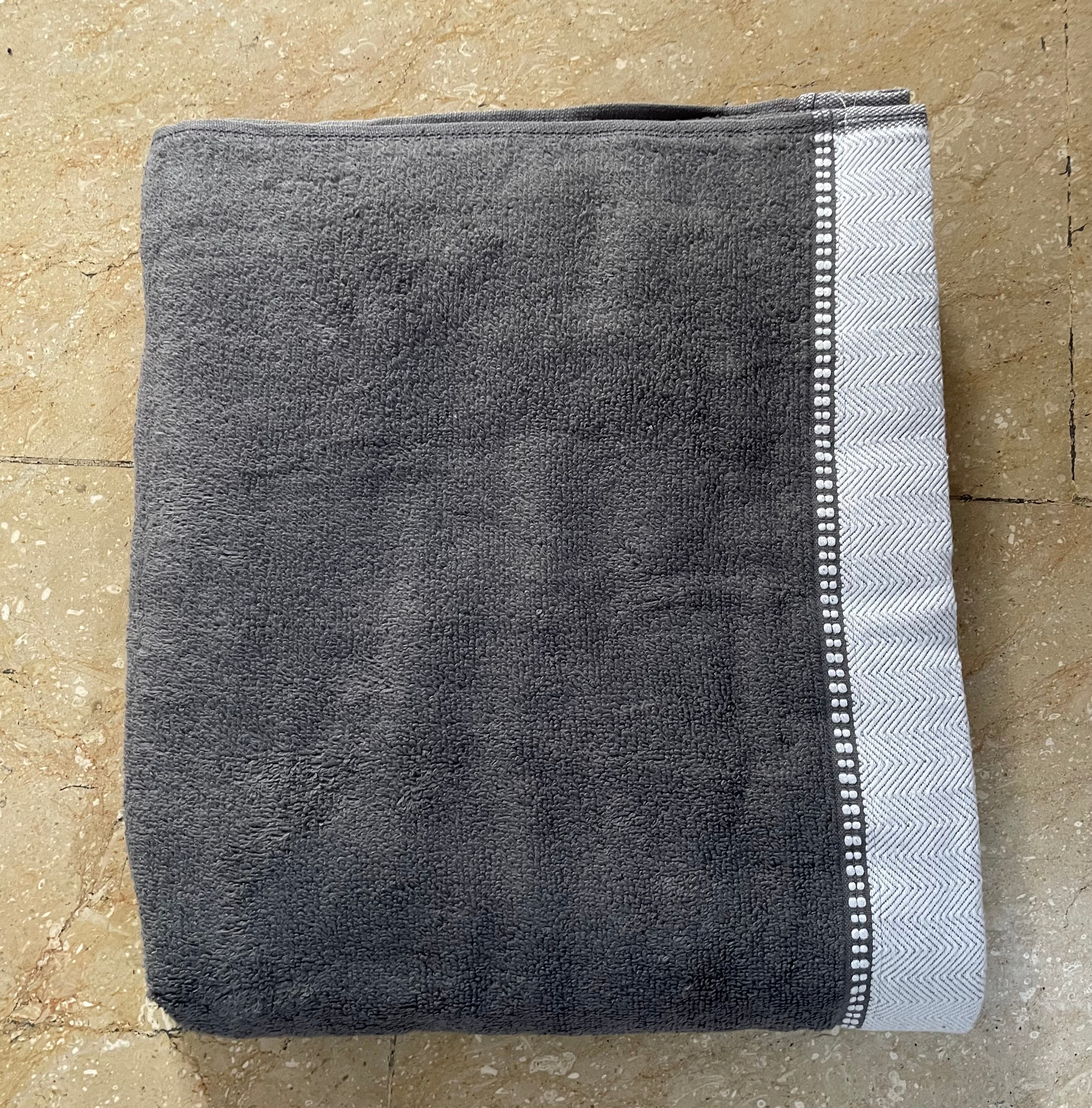 Nishat Export Quality Towel (Pack of 2)