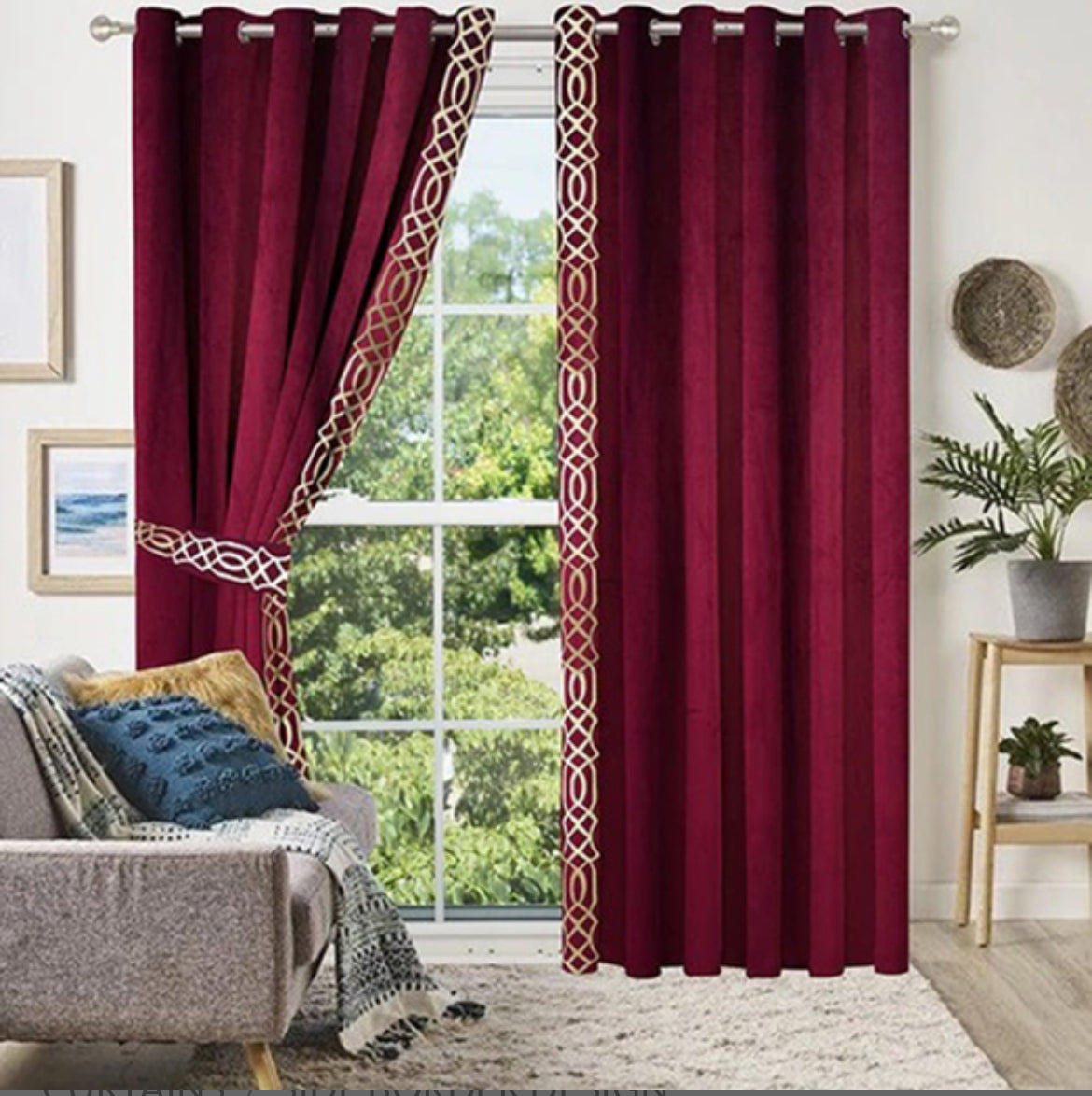 Luxury Velvet Curtains Side Border