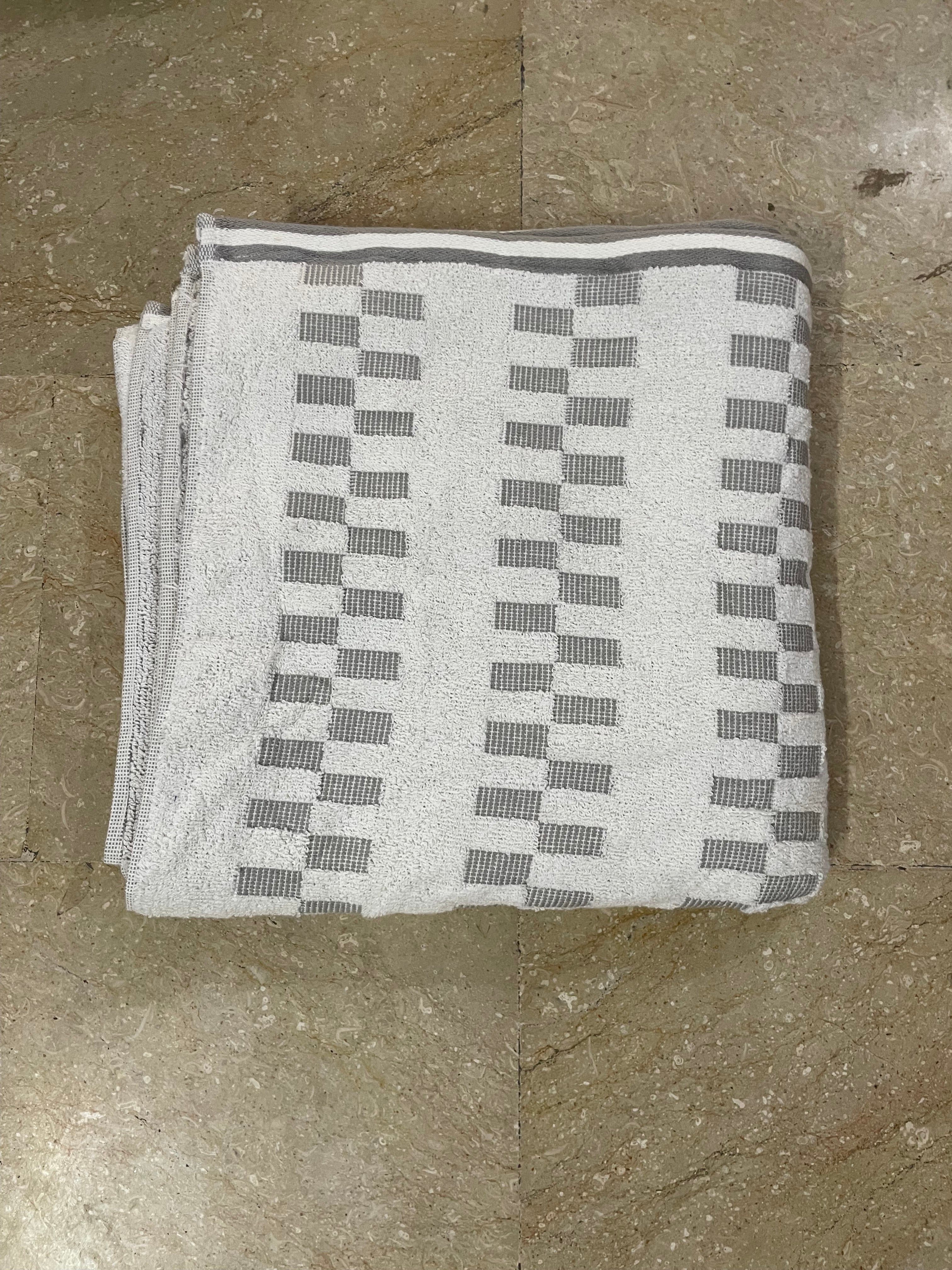 Nishat Export Quality Towel (Pack of 2)