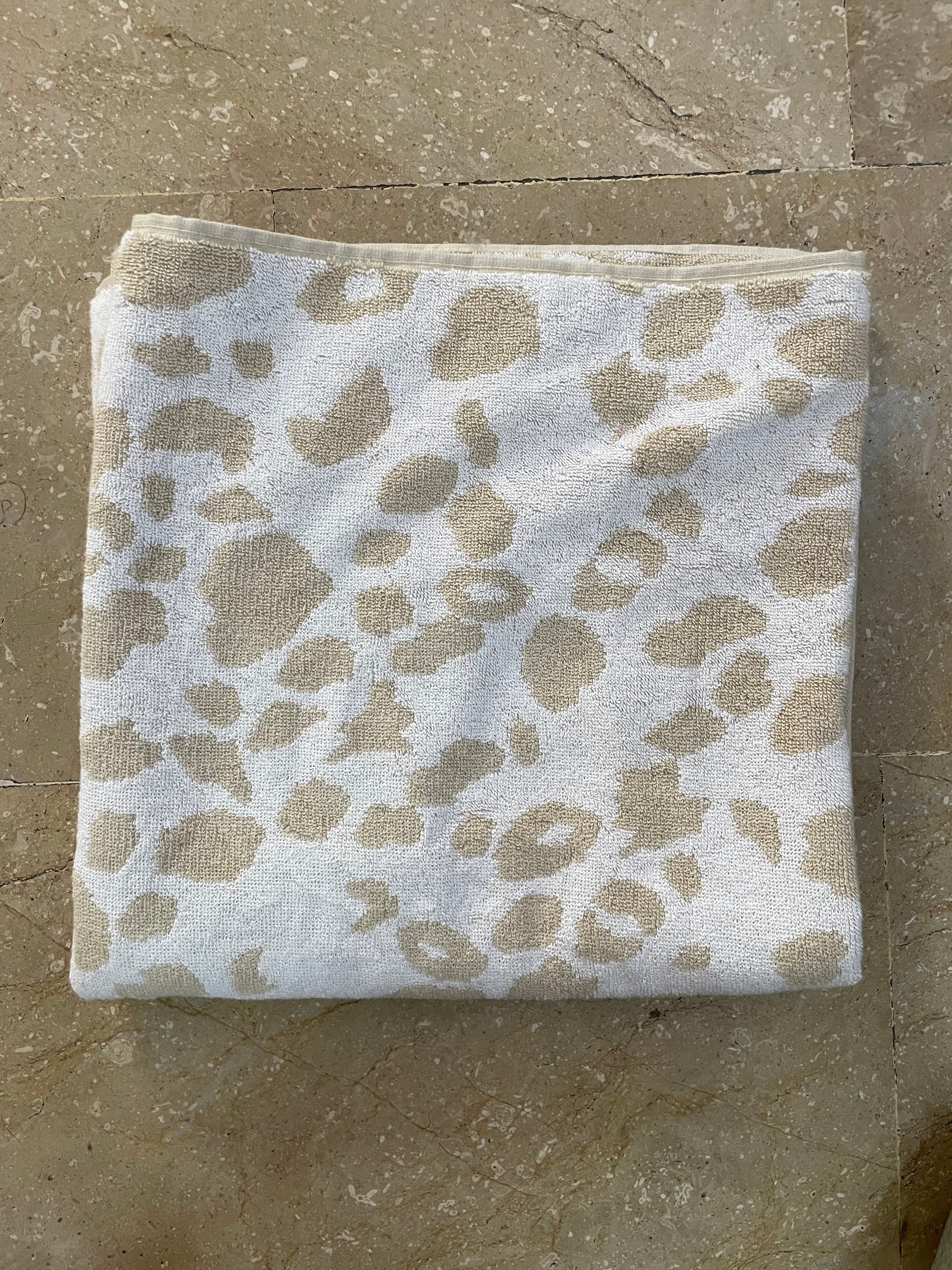 Nishat Export Quality Towel (Pack of 1)
