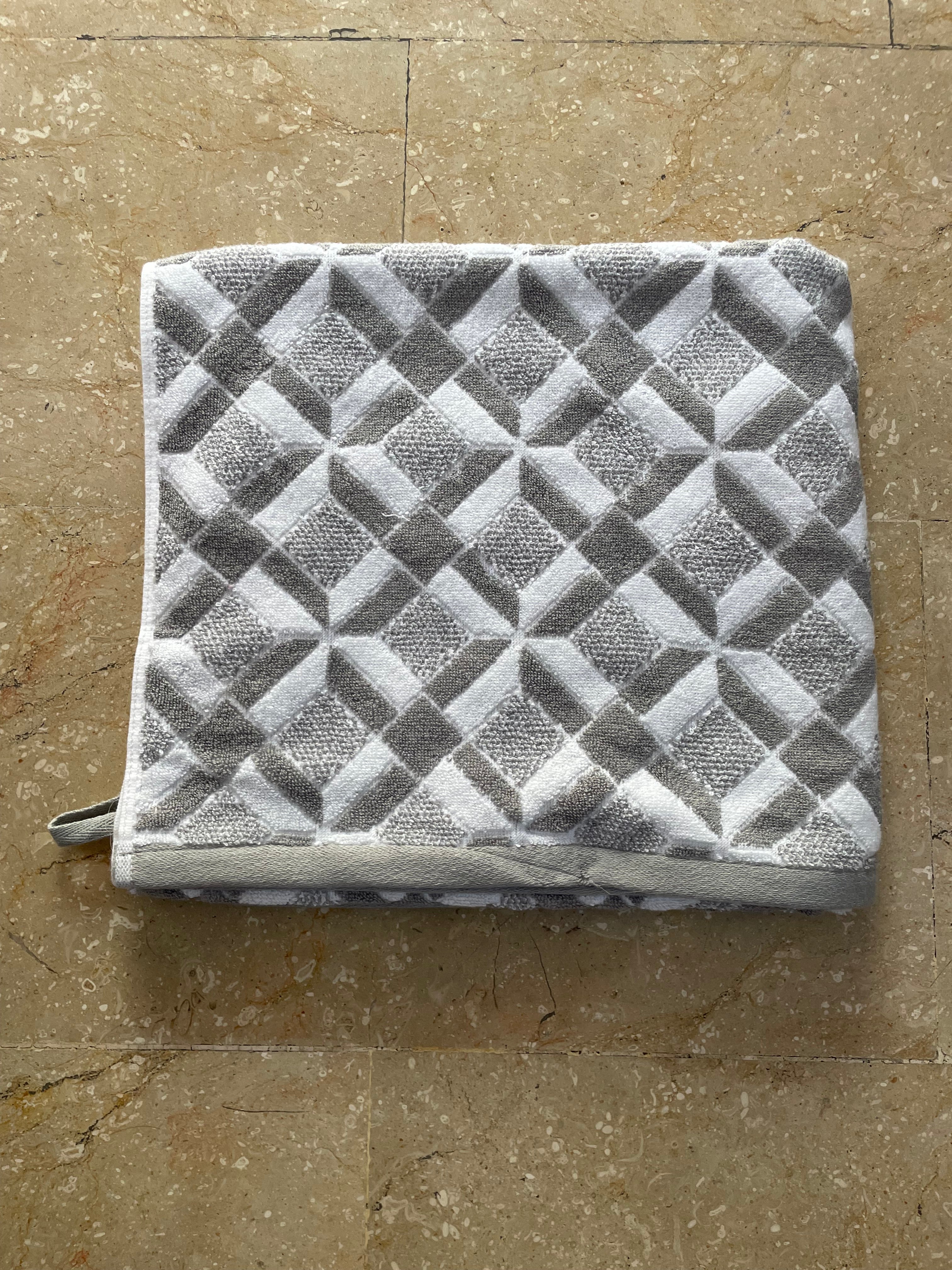 Nishat Export Quality Towel (Pack of 1)