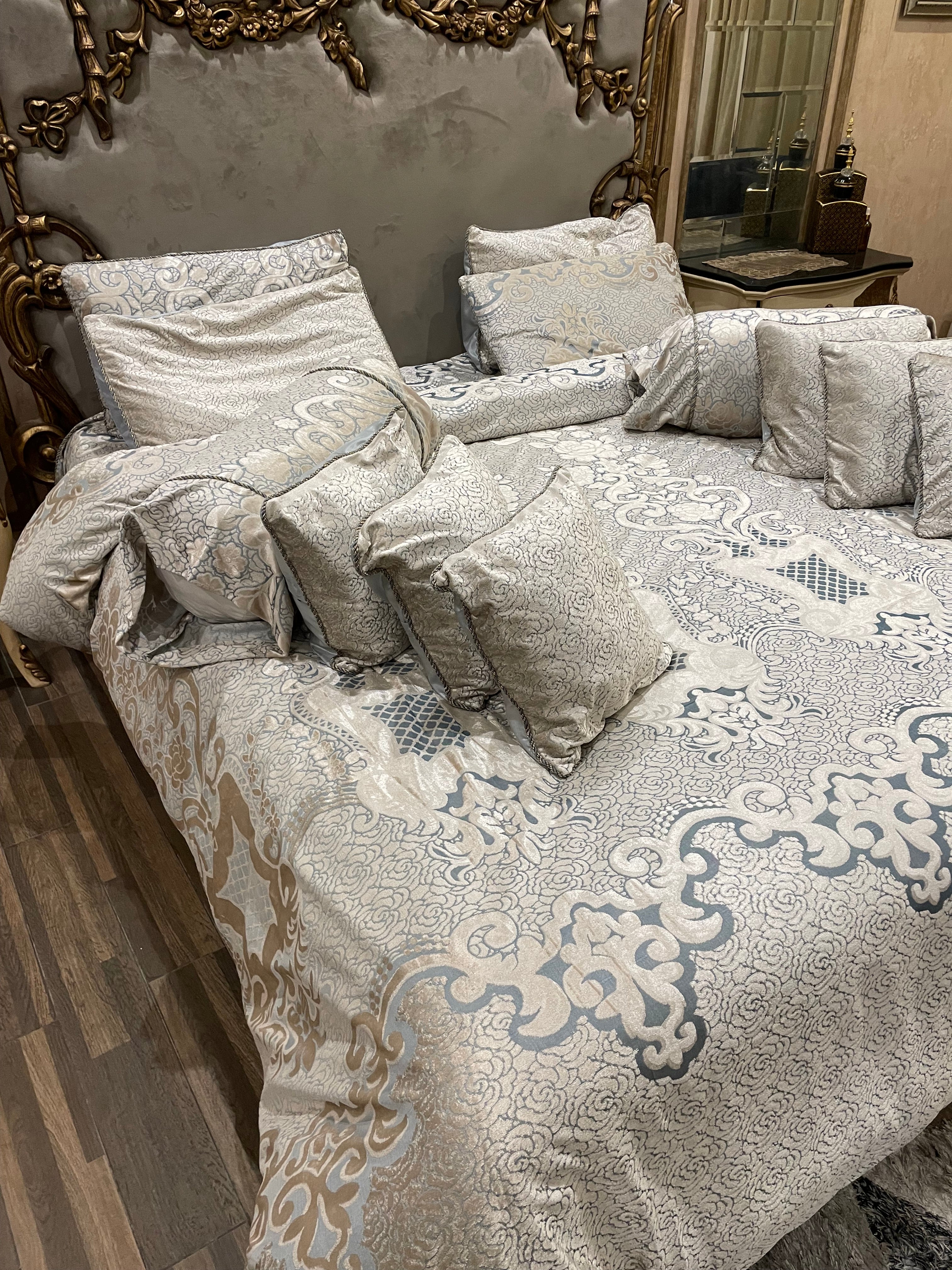 1️⃣4️⃣ piece bridal Palashi Duvet Cover (with/without Filling) Set