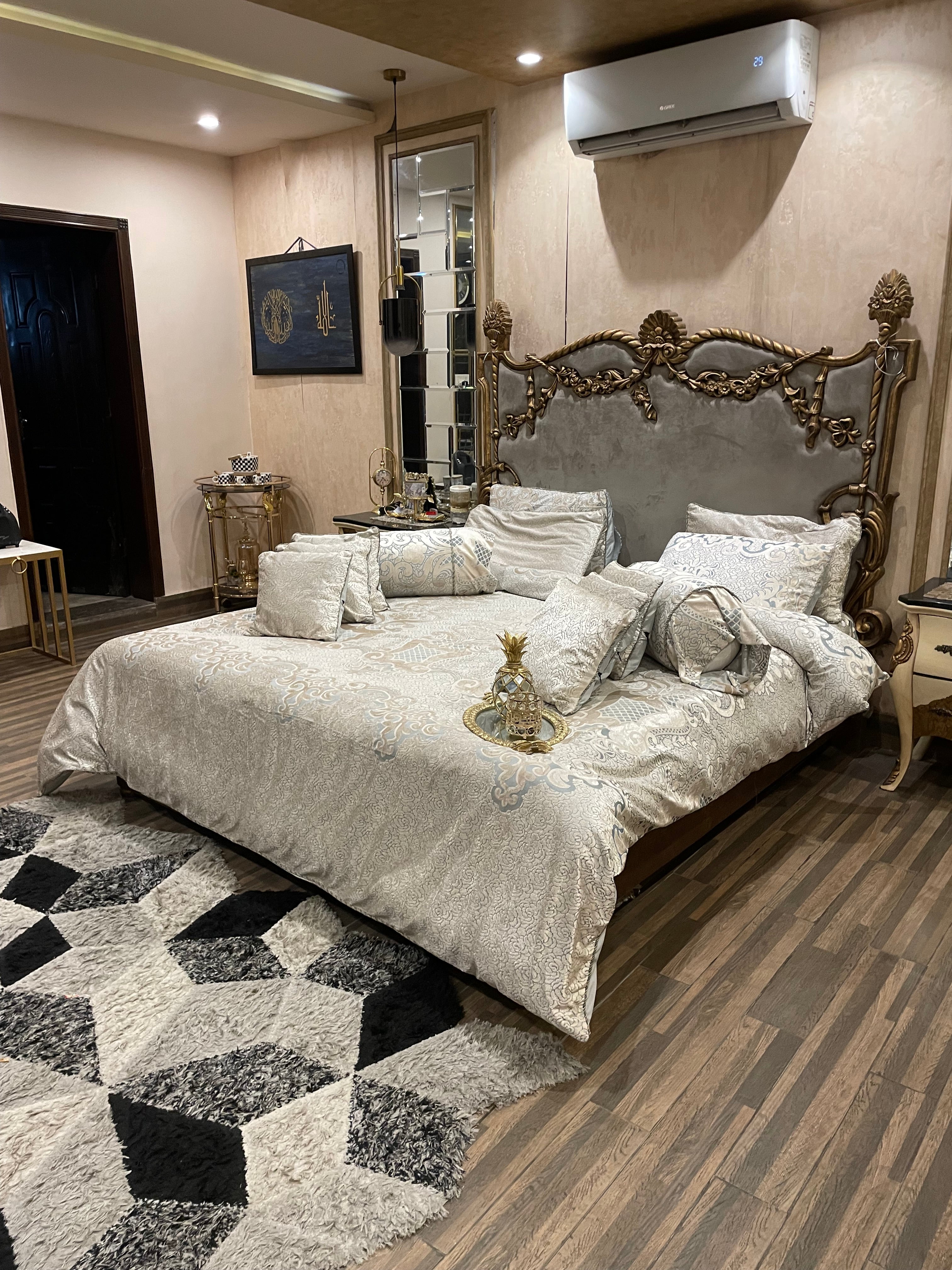 1️⃣4️⃣ piece bridal Palashi Duvet Cover (with/without Filling) Set