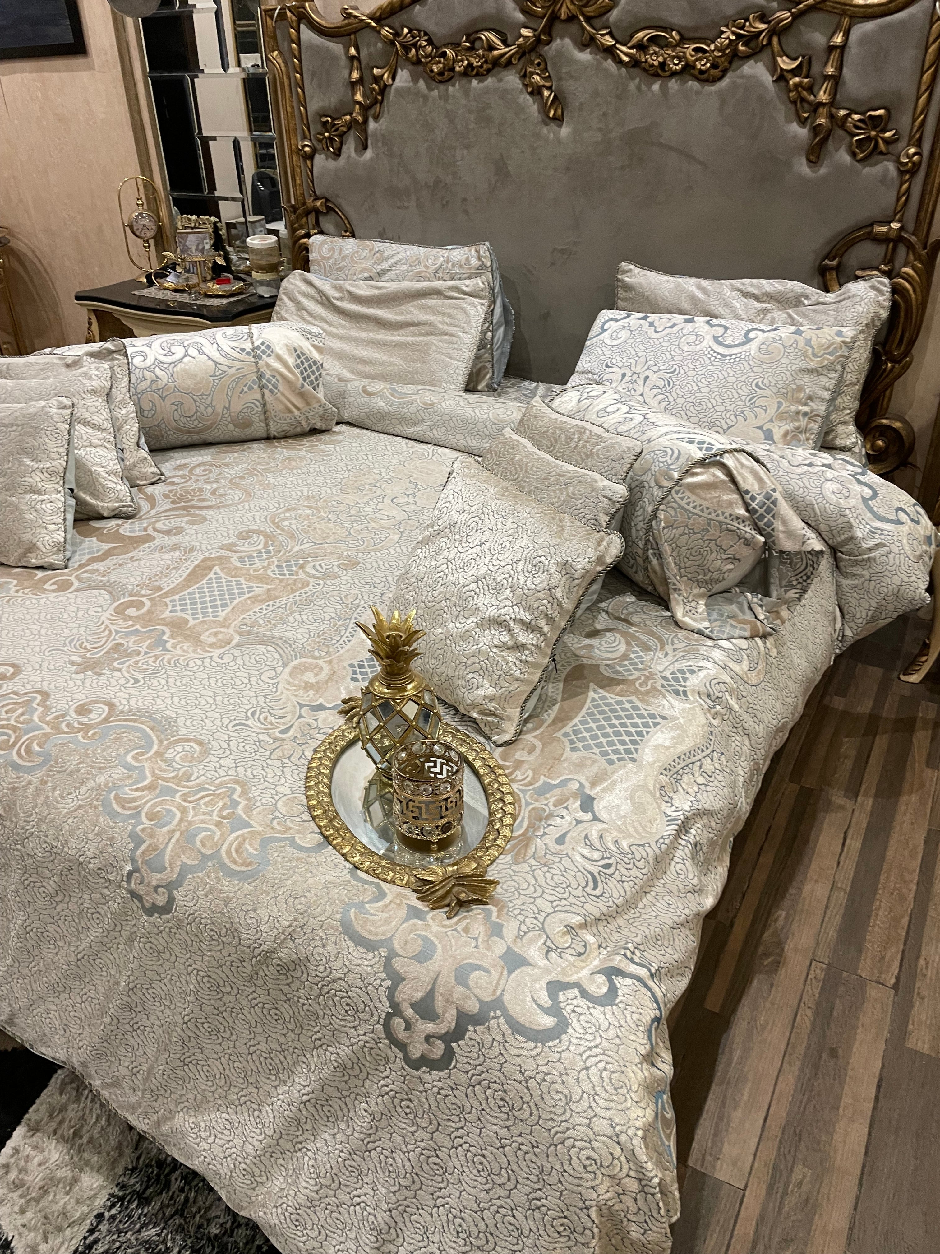 1️⃣4️⃣ piece bridal Palashi Duvet Cover (with/without Filling) Set