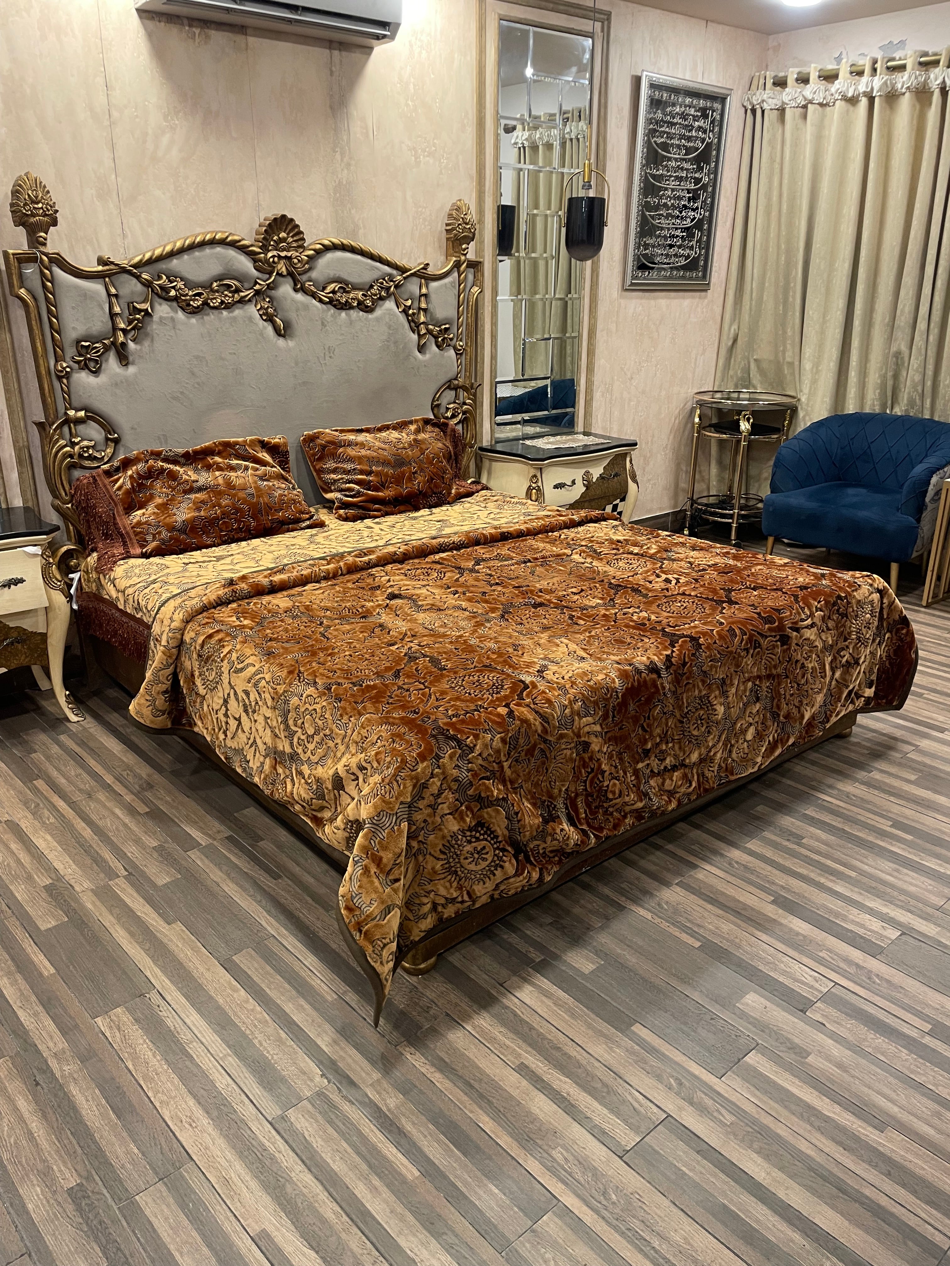 4️⃣ PC Super Classic BLANKET/KAMBLE