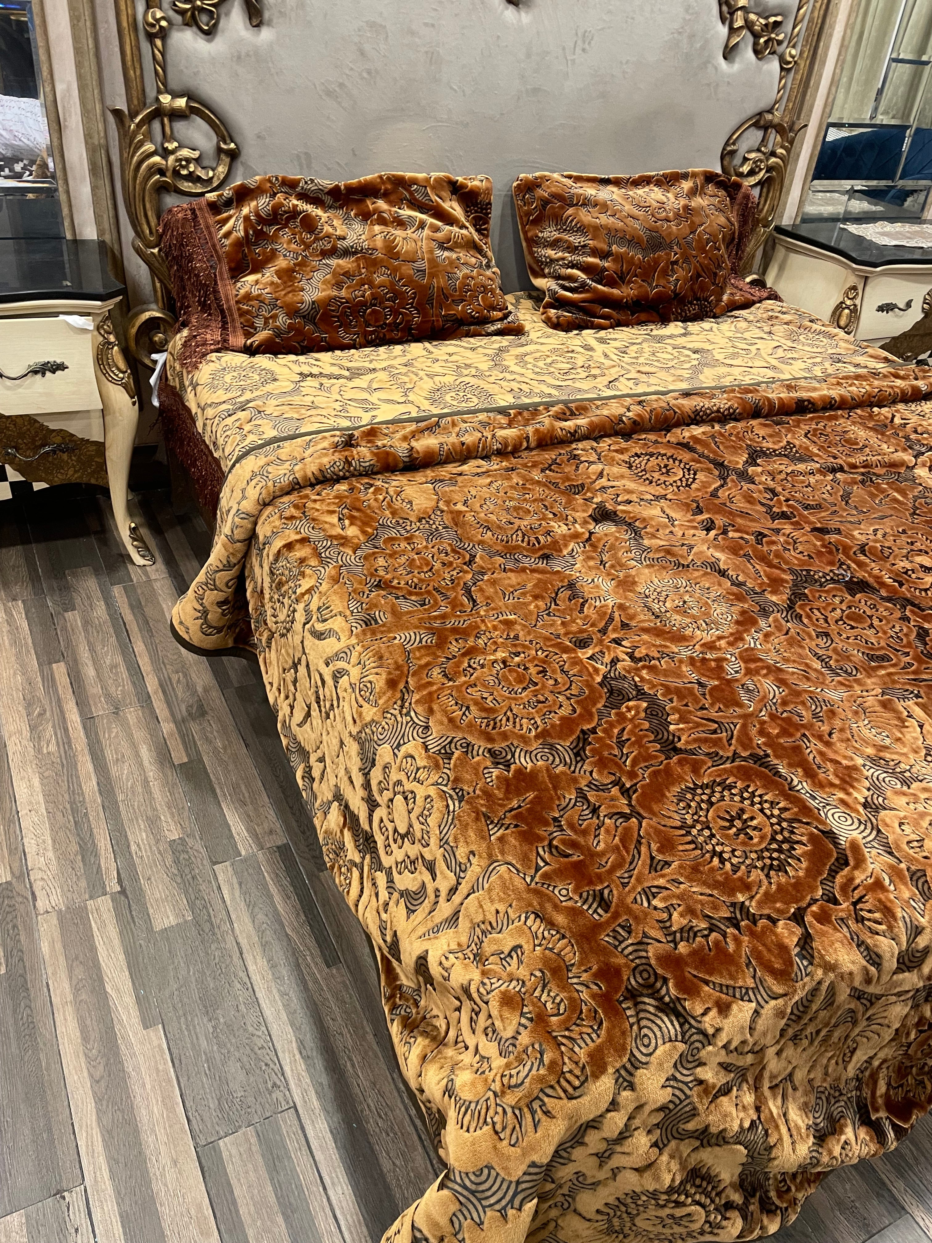 4️⃣ PC Super Classic BLANKET/KAMBLE