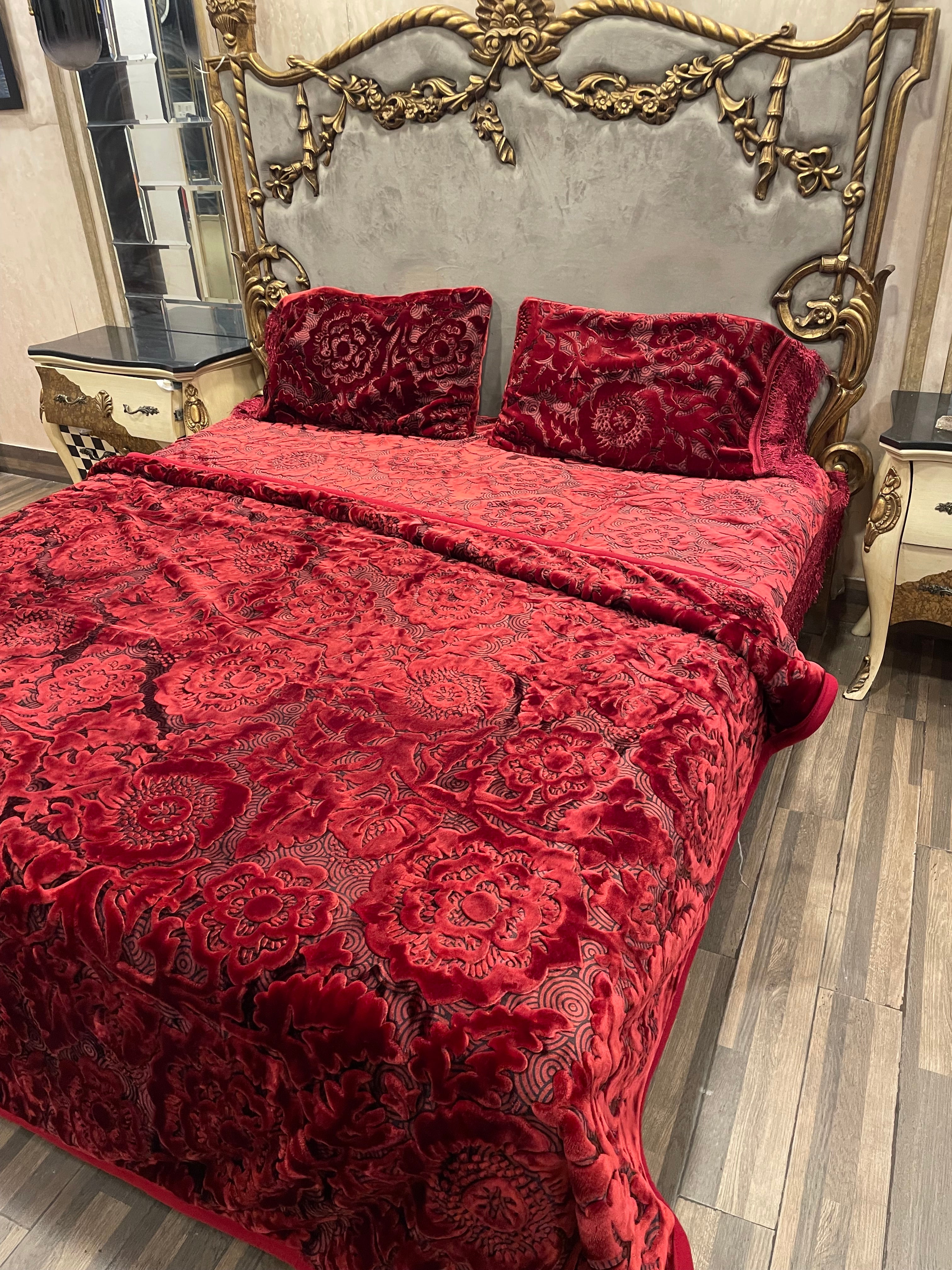 4️⃣ PC Super Classic BLANKET/KAMBLE