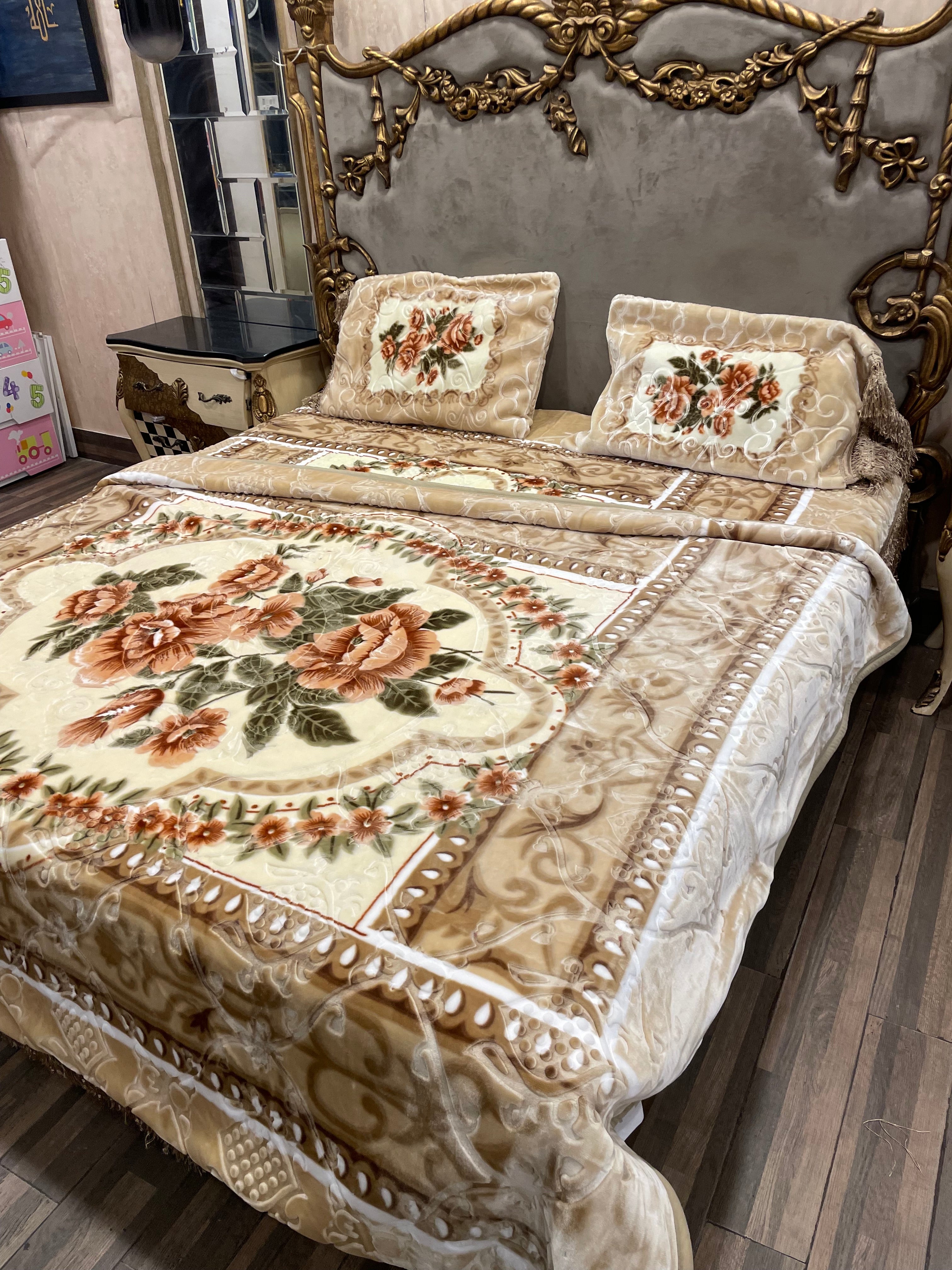 4️⃣ PC Moro Spain BLANKET/KAMBLE