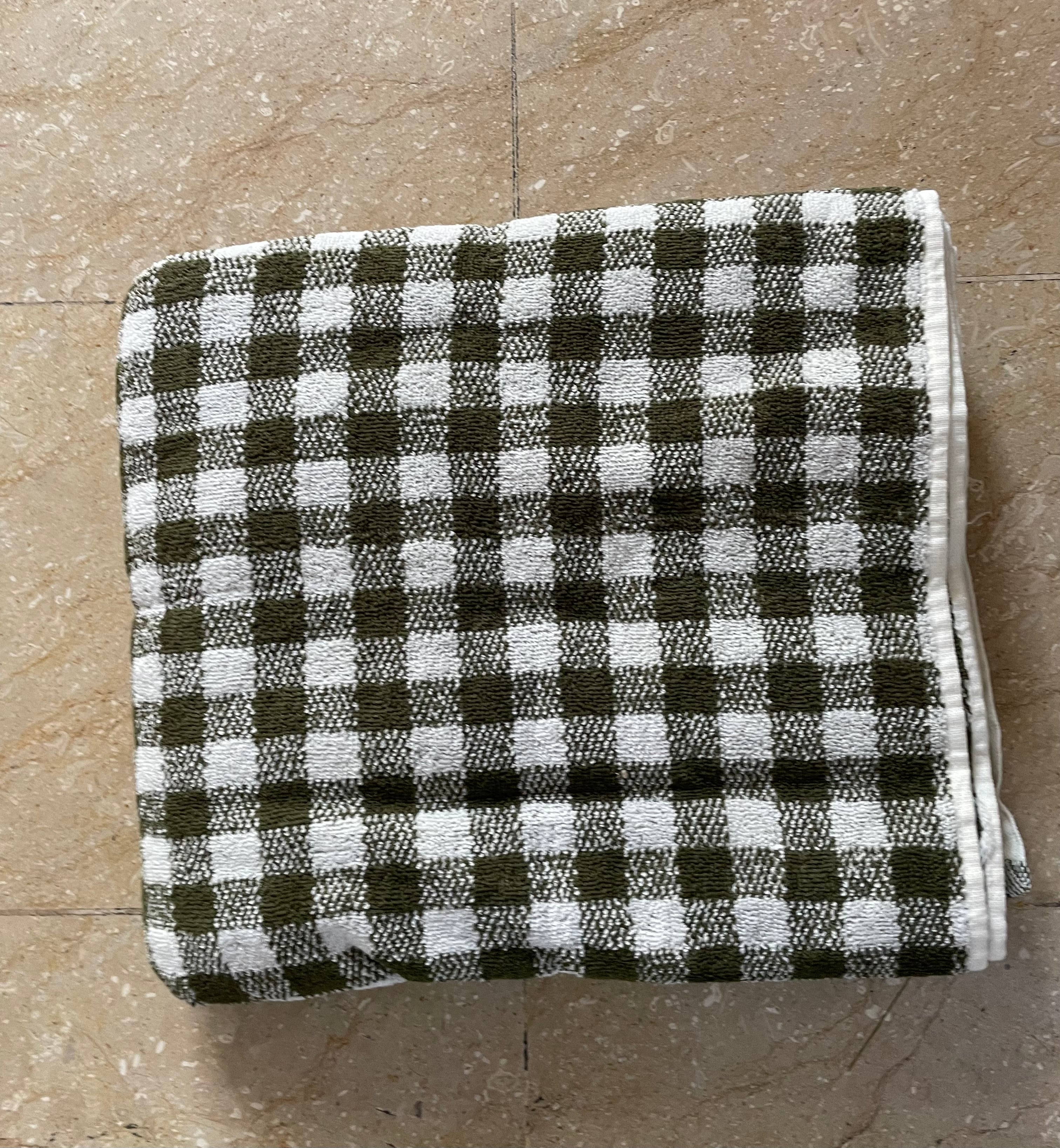 Nishat Export Quality Towel (Pack of 2)