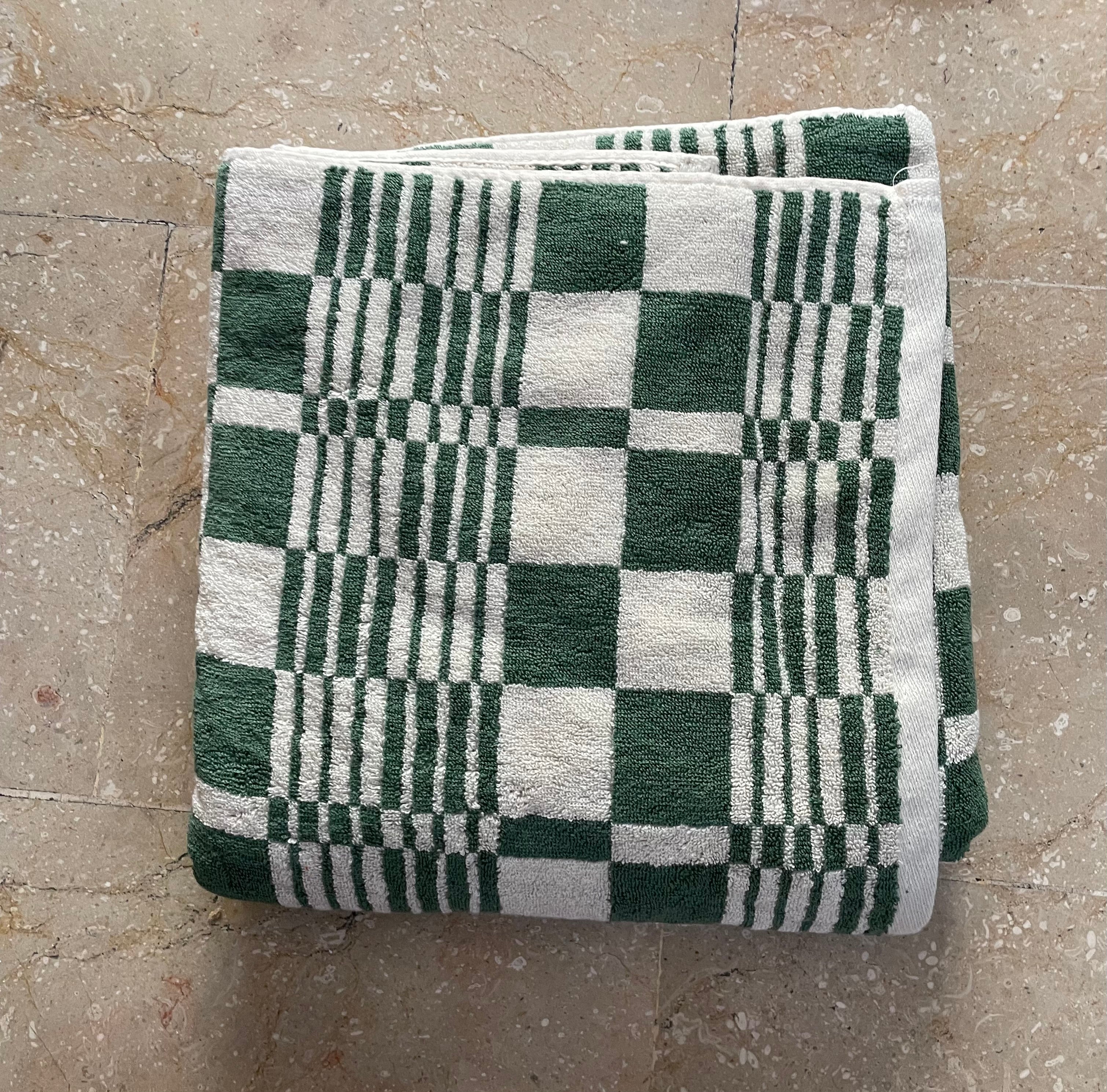 Nishat Export Quality Towel (Pack of 2)