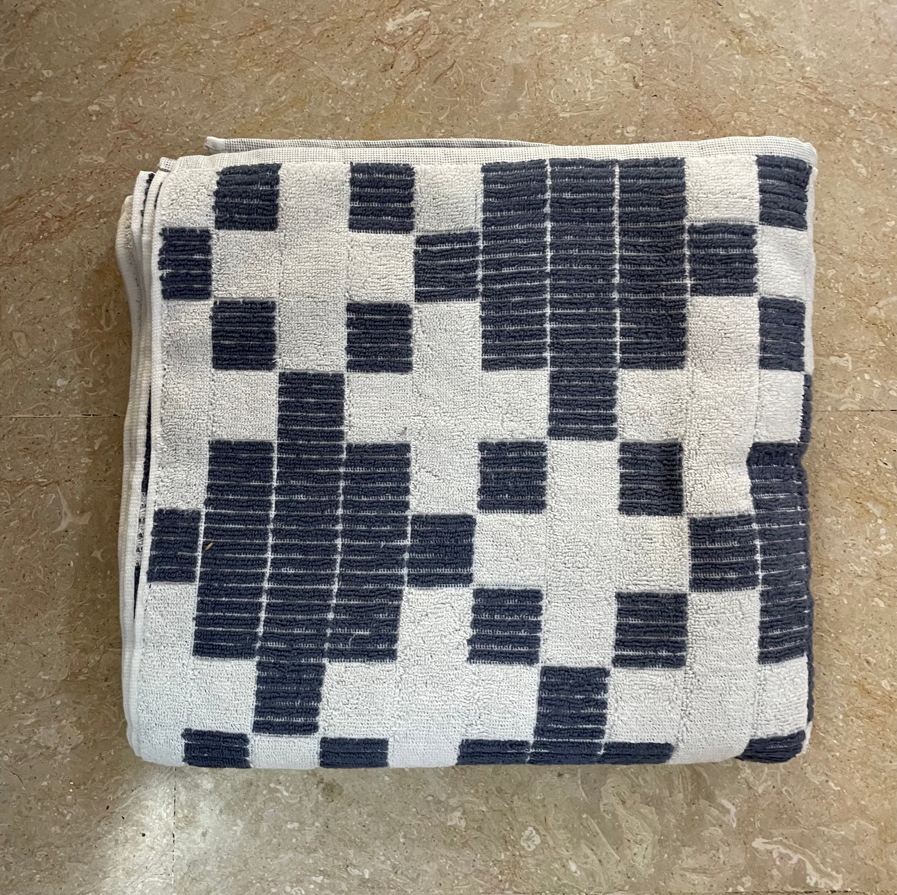Nishat Export Quality Towel (Pack of 2)