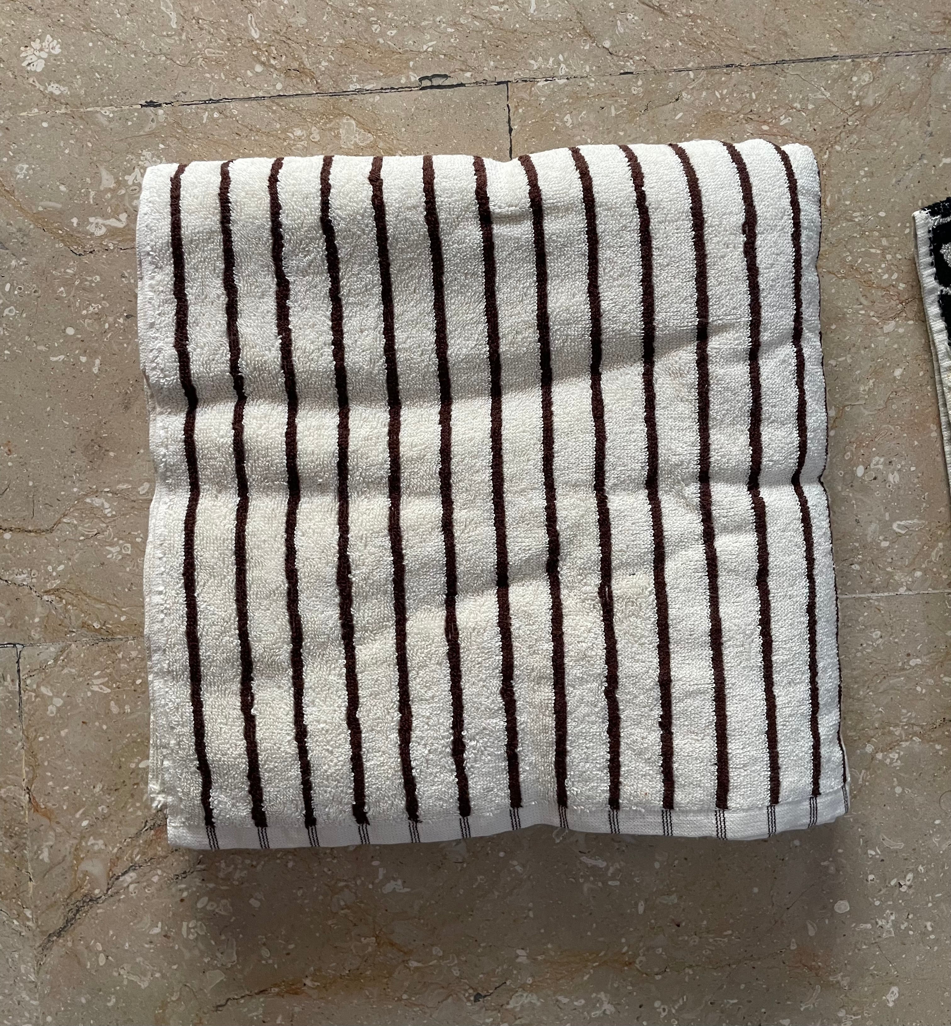 Nishat Export Quality Towel (Pack of 2)