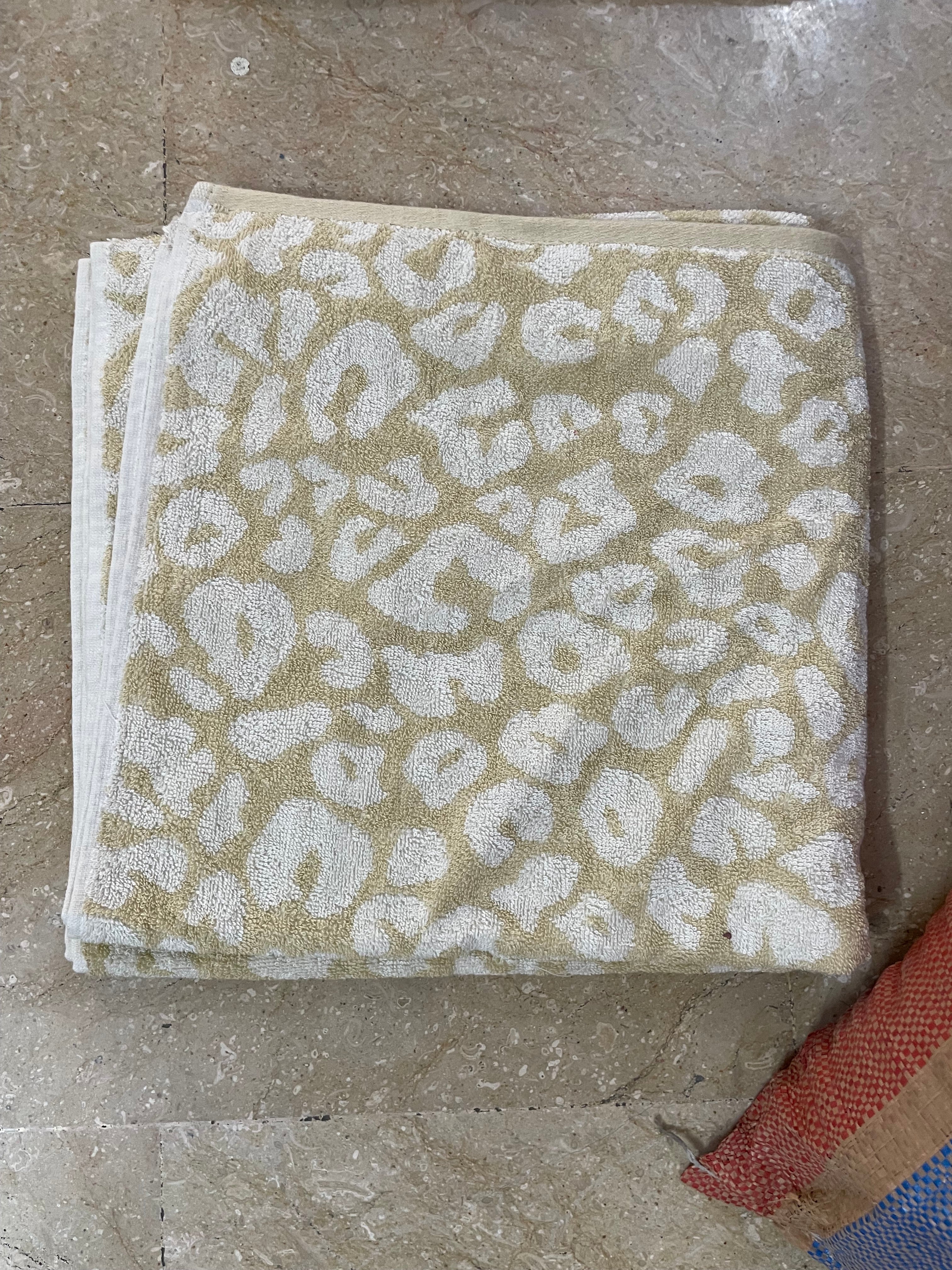 Nishat Export Quality Towel (Pack of 1)