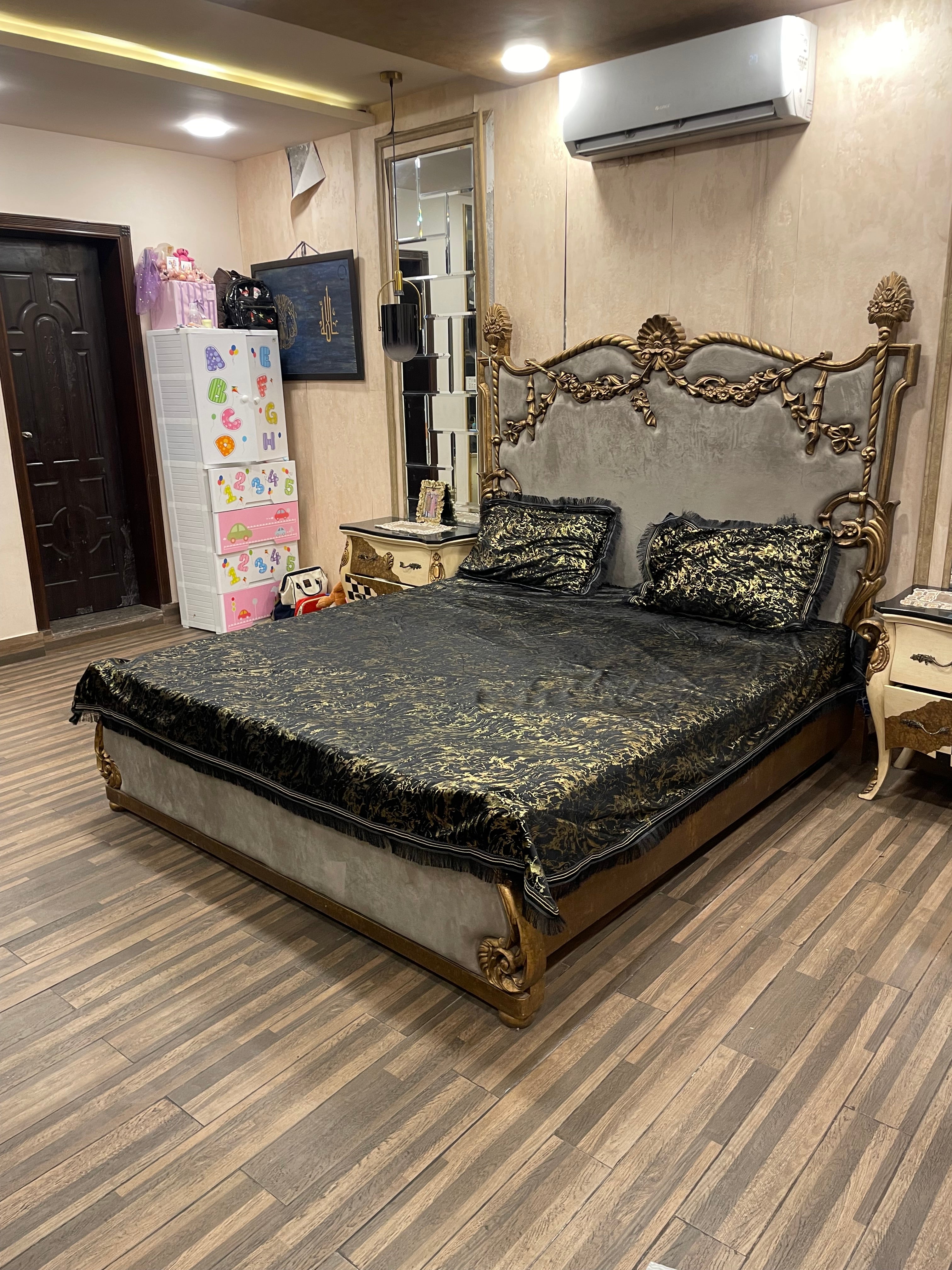 3️⃣PC  texture velvet BEDSHEET
