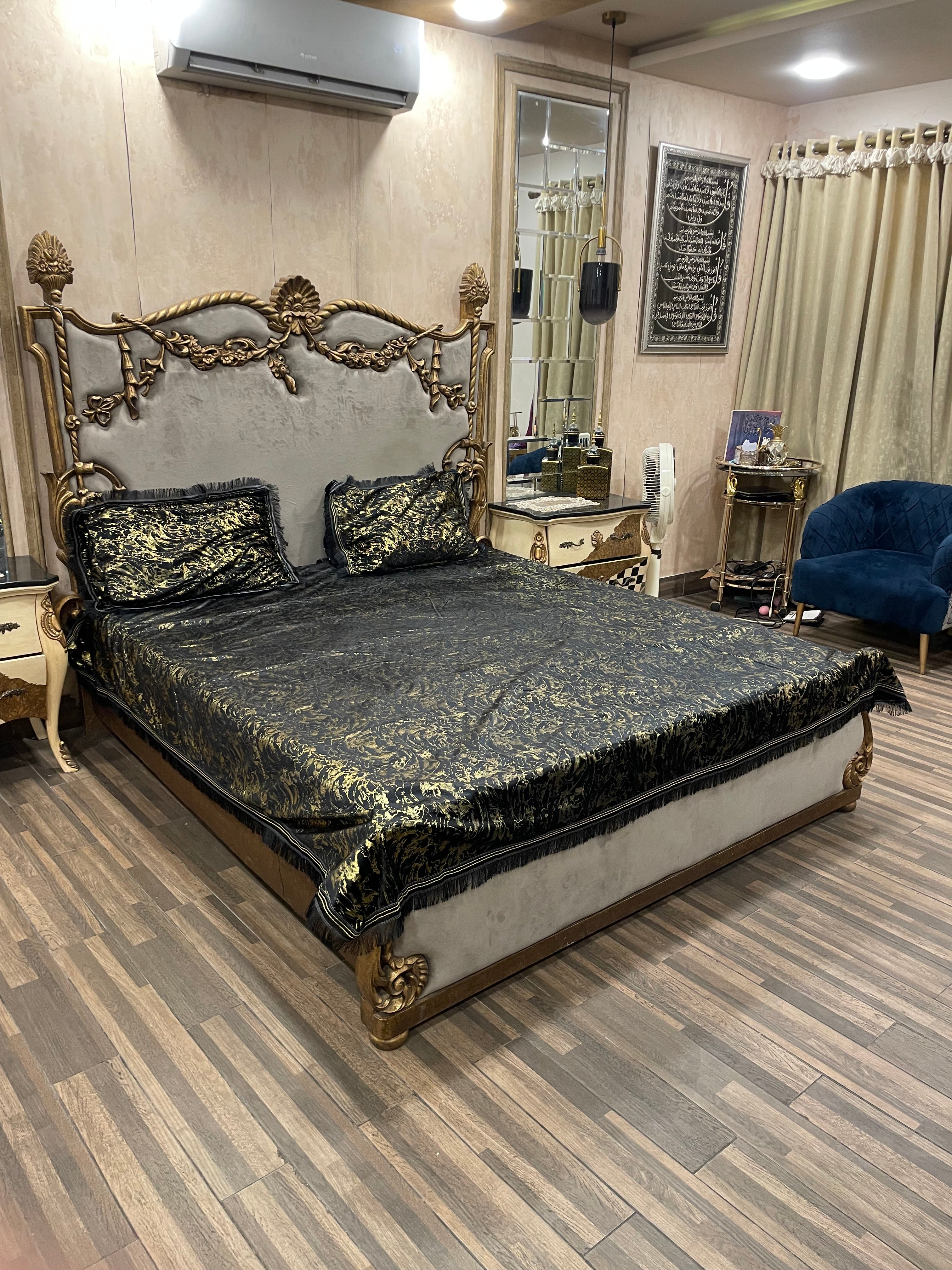 3️⃣PC  texture velvet BEDSHEET