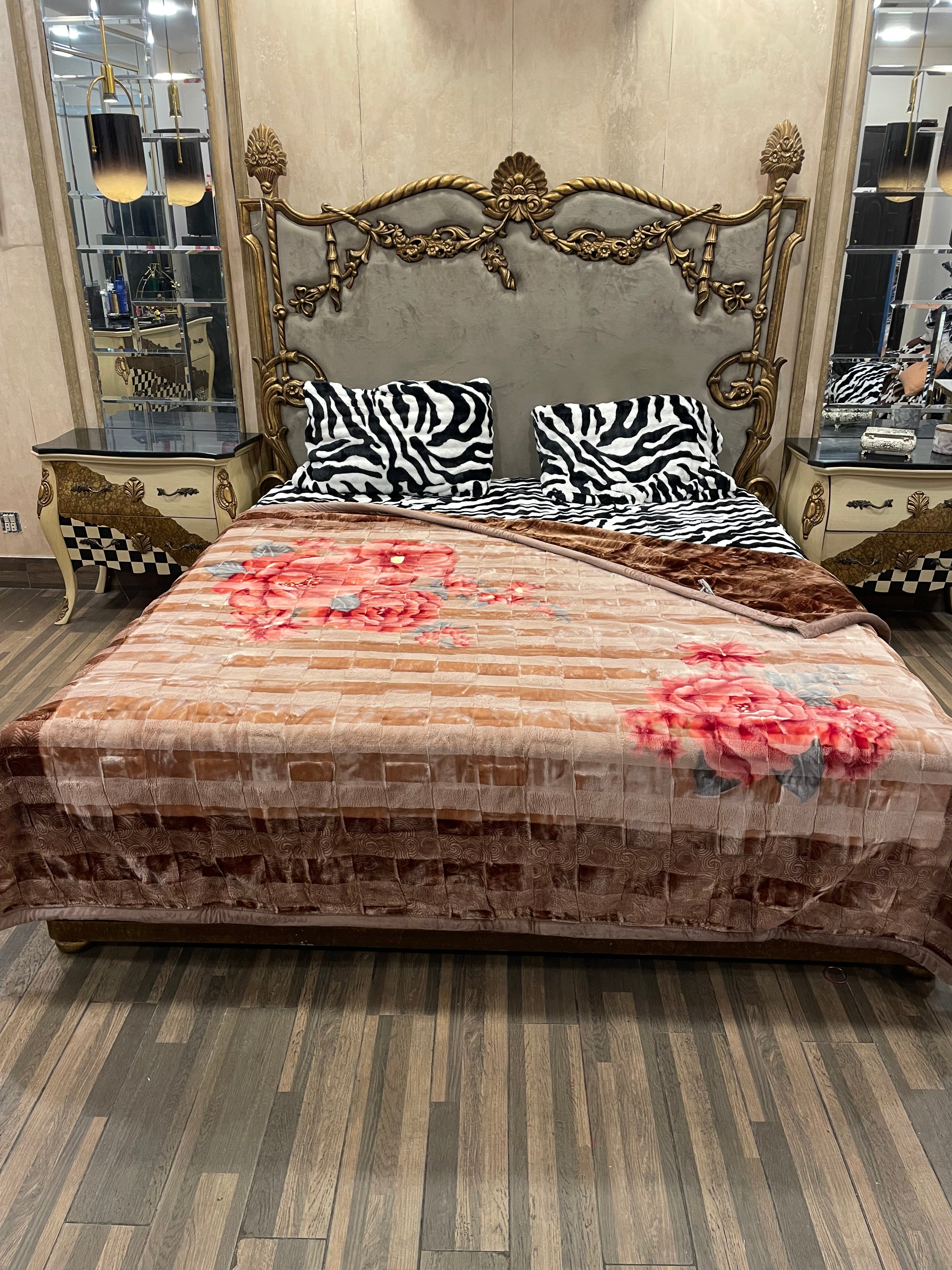 1️⃣ PC BARBARY BLANKET/KAMBLE