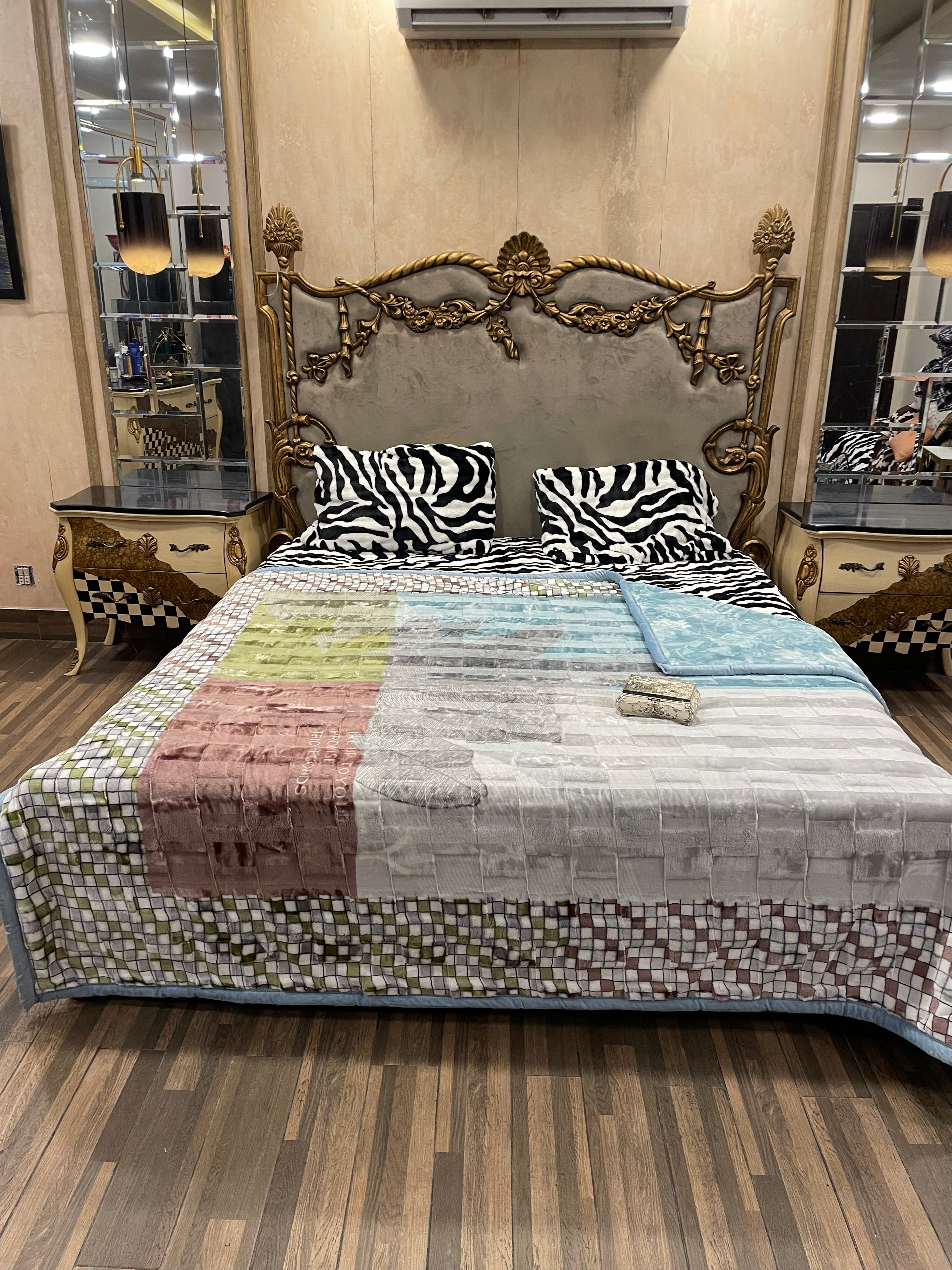 1️⃣ PC BARBARY BLANKET/KAMBLE