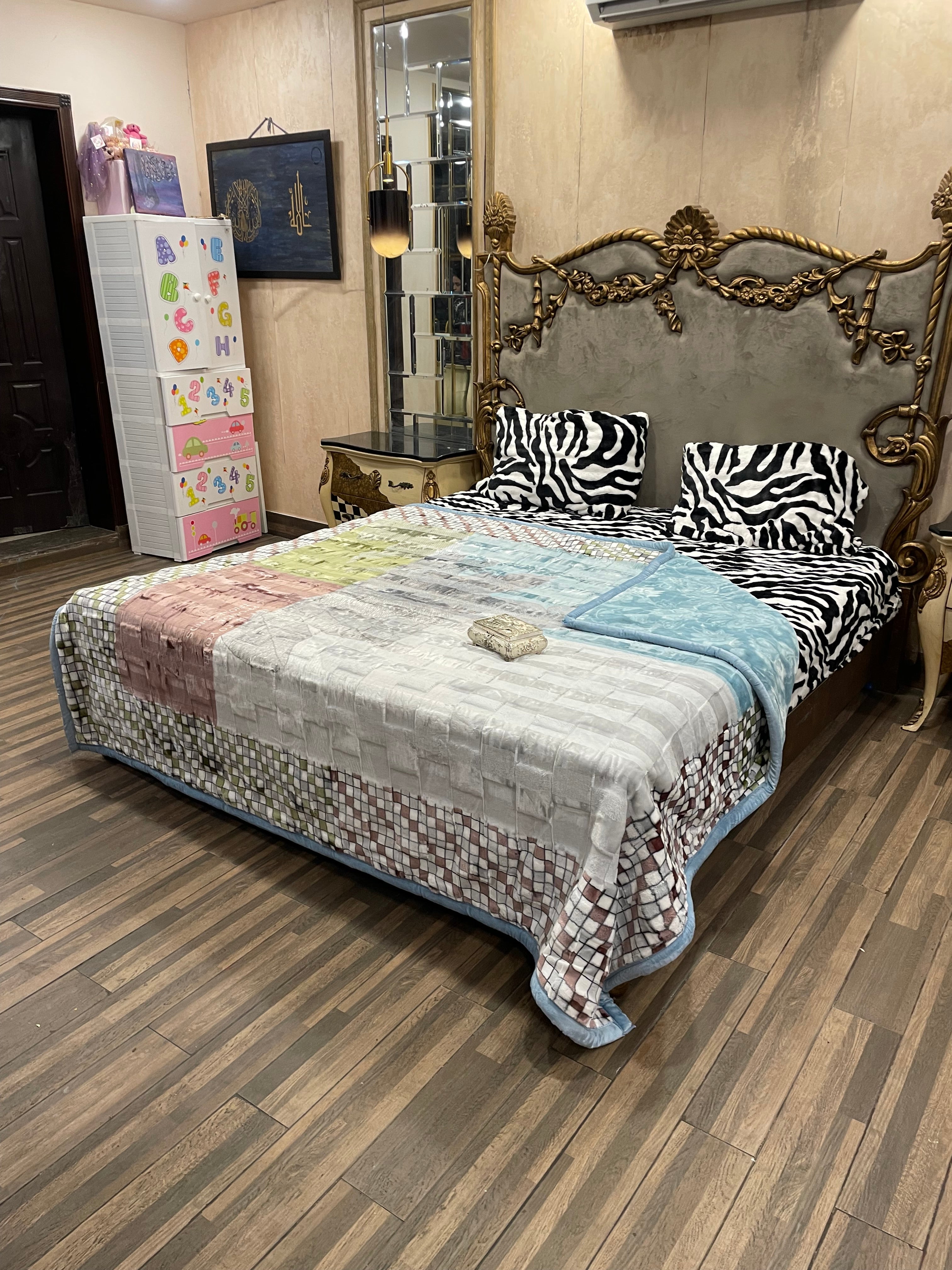 1️⃣ PC BARBARY BLANKET/KAMBLE