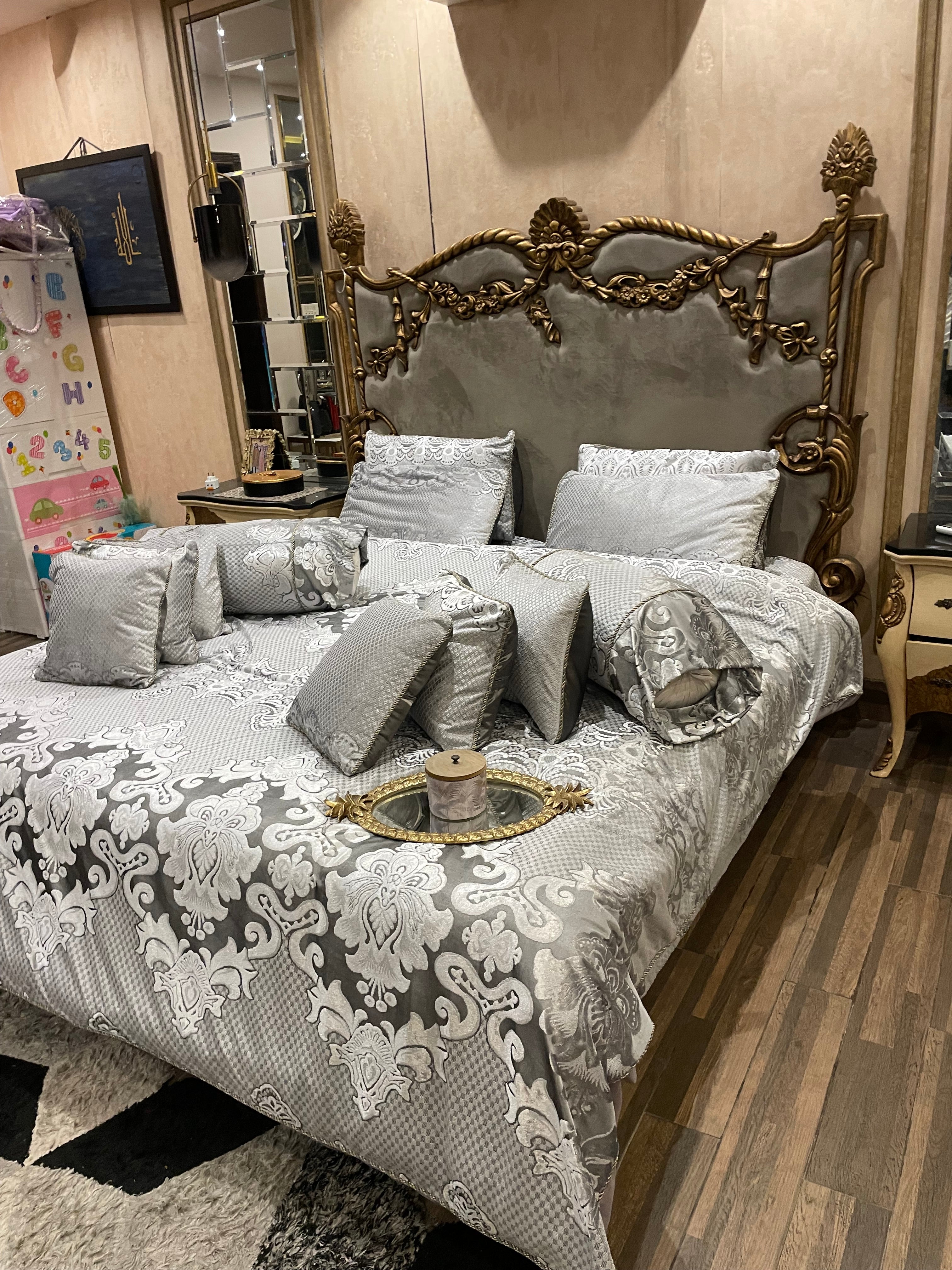 1️⃣4️⃣ piece bridal Palashi Duvet Cover (with/without Filling) Set