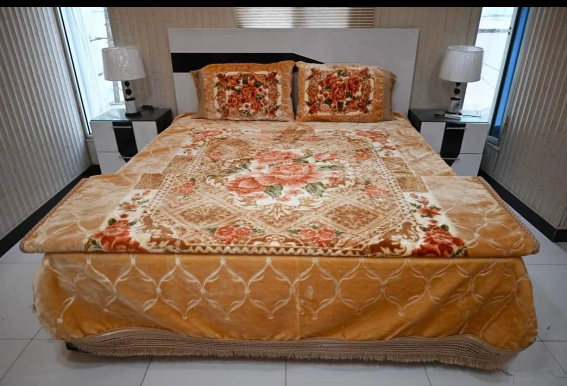 4️⃣ PC Dollar Blanket/KAMBLE