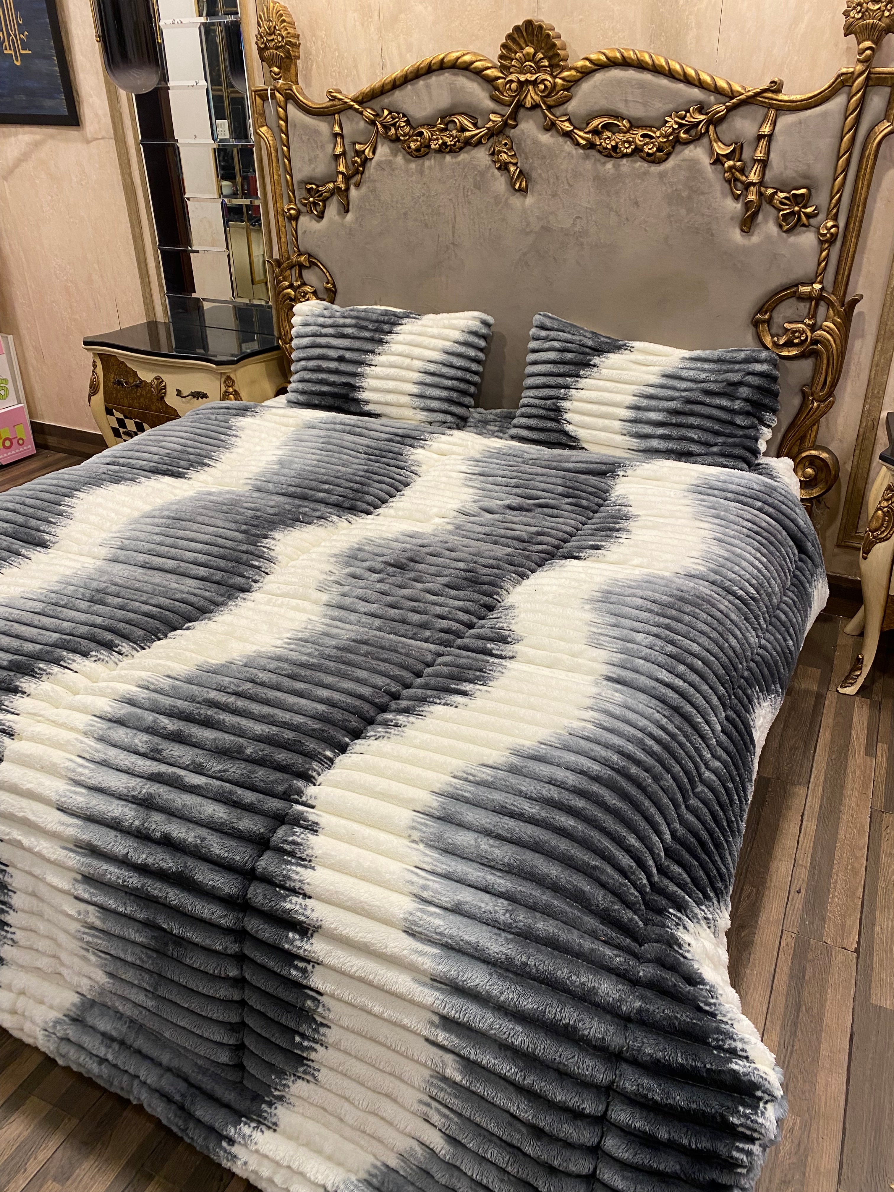 Deluxe  Gray 4️⃣PC Razai set