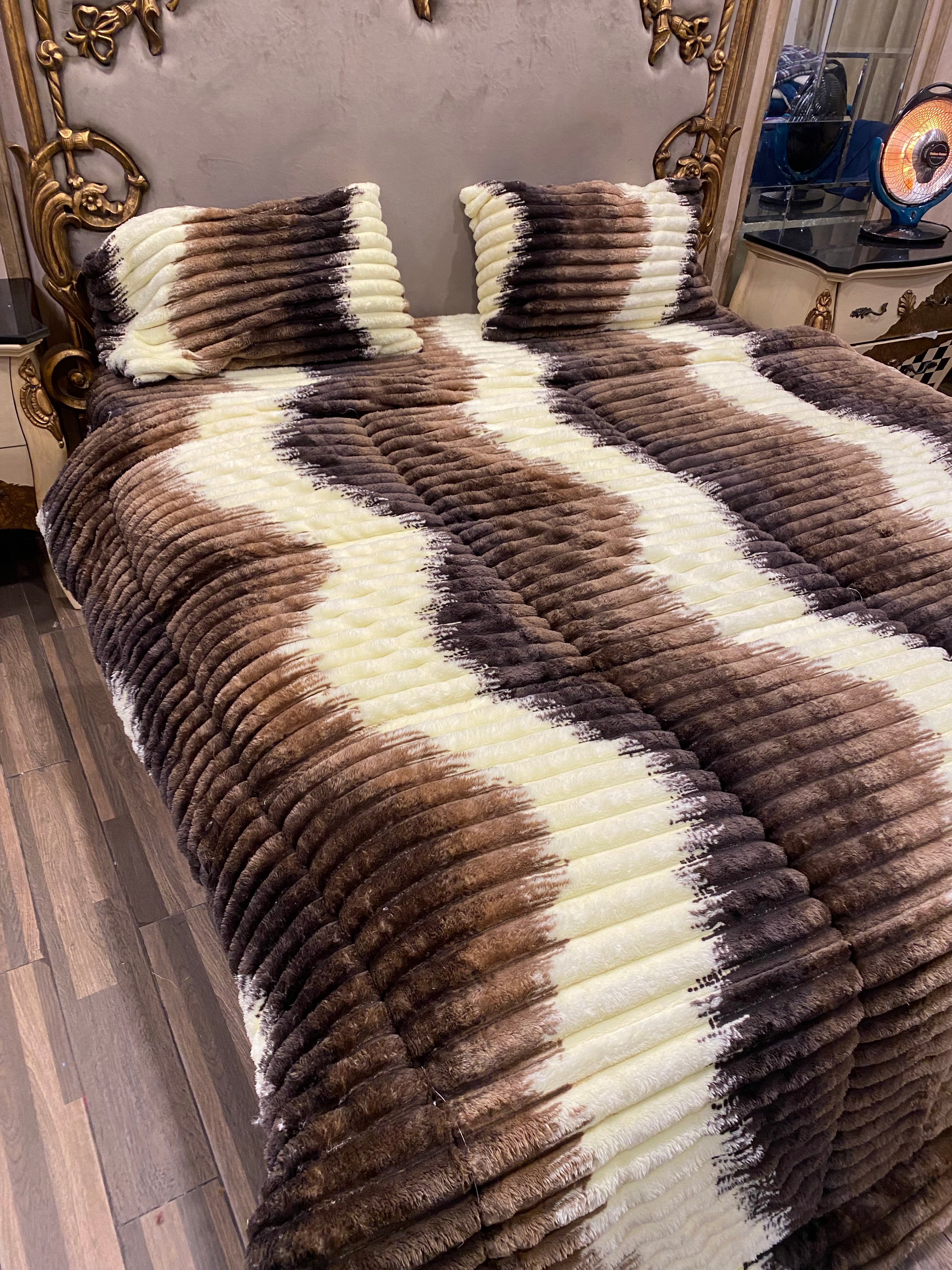 Deluxe Dark Brown 4️⃣PC Razai set