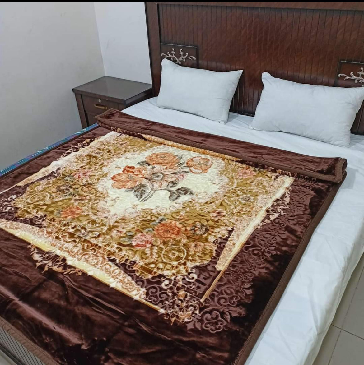 Master Cloudy Self Emboss Blanket/KAMBLE (Copy)