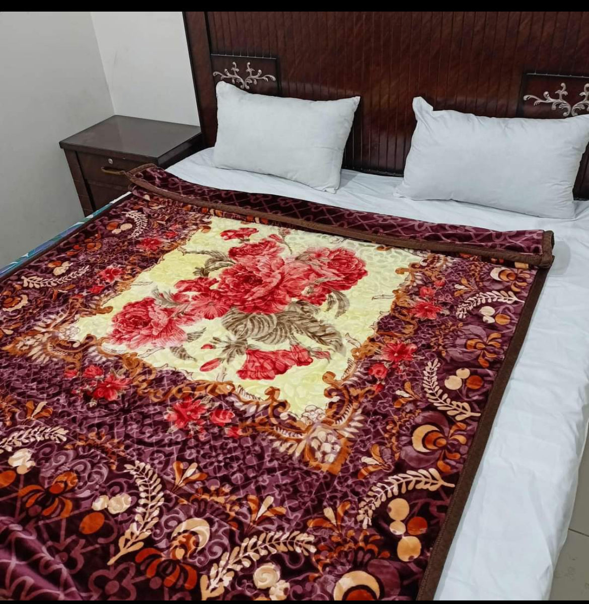 Master Cloudy Self Emboss Blanket/KAMBLE (Copy)